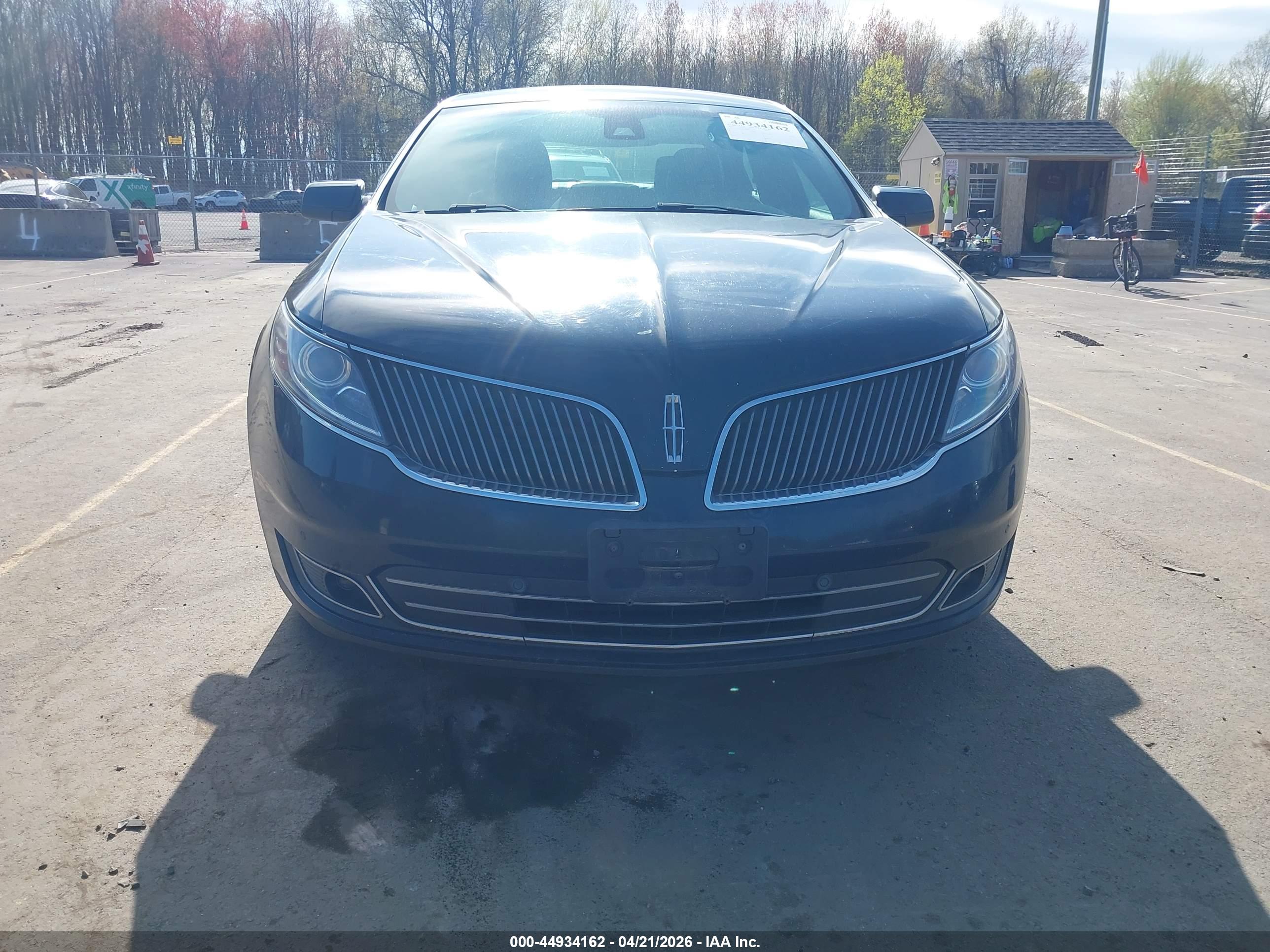 LINCOLN MKS image 6