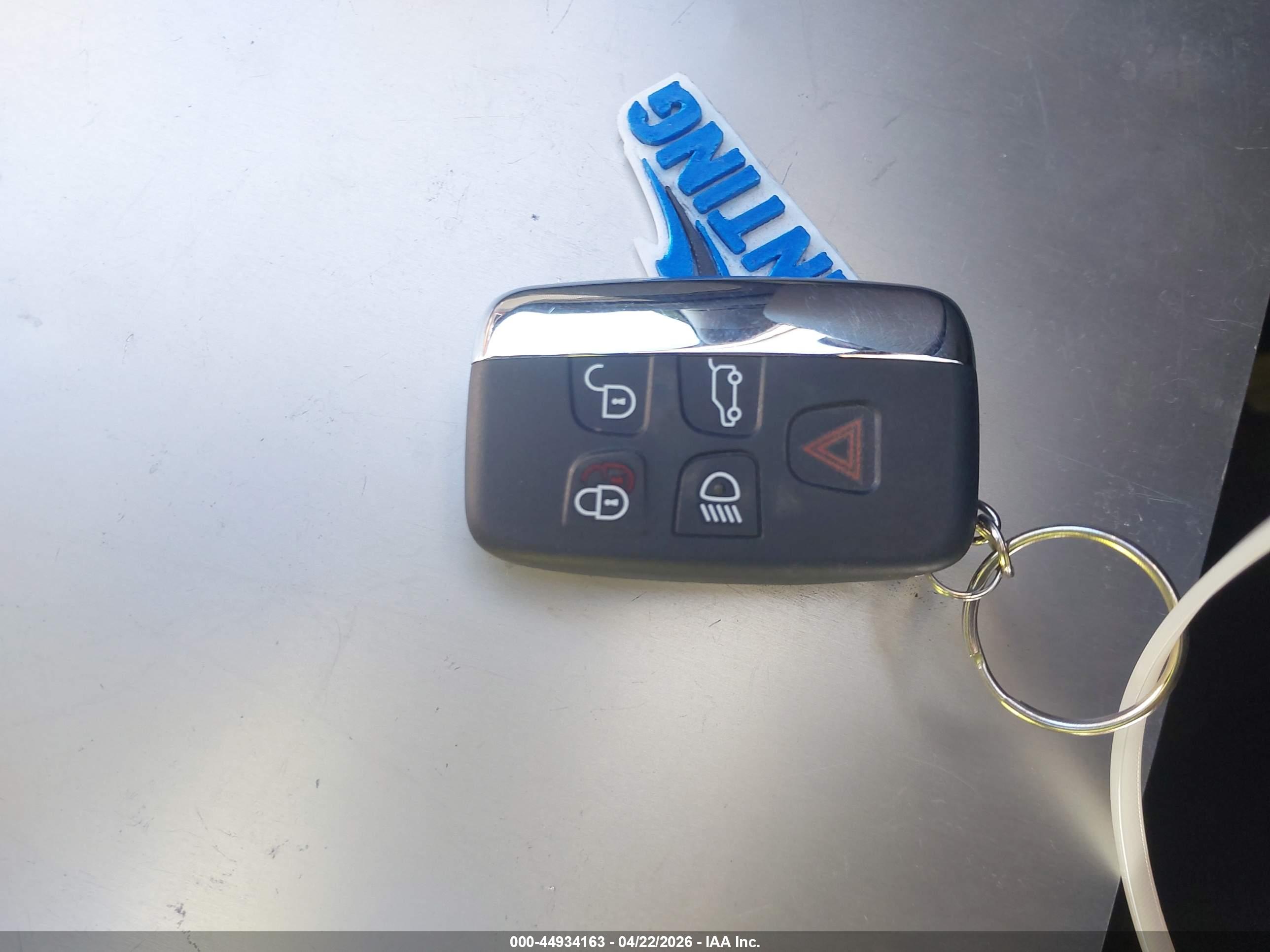 LAND ROVER image 11