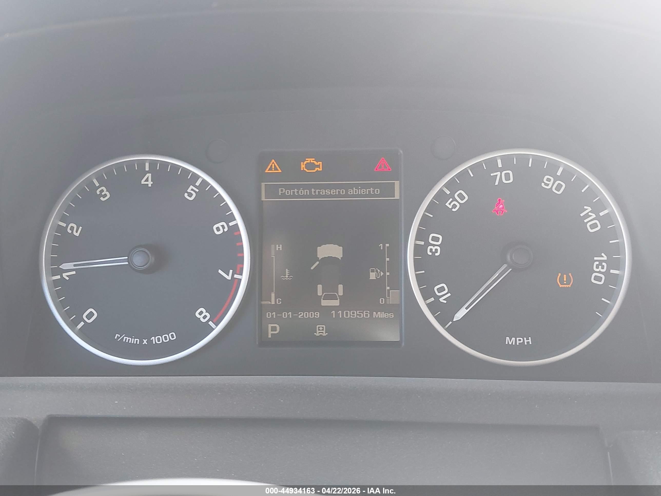 LAND ROVER image 7