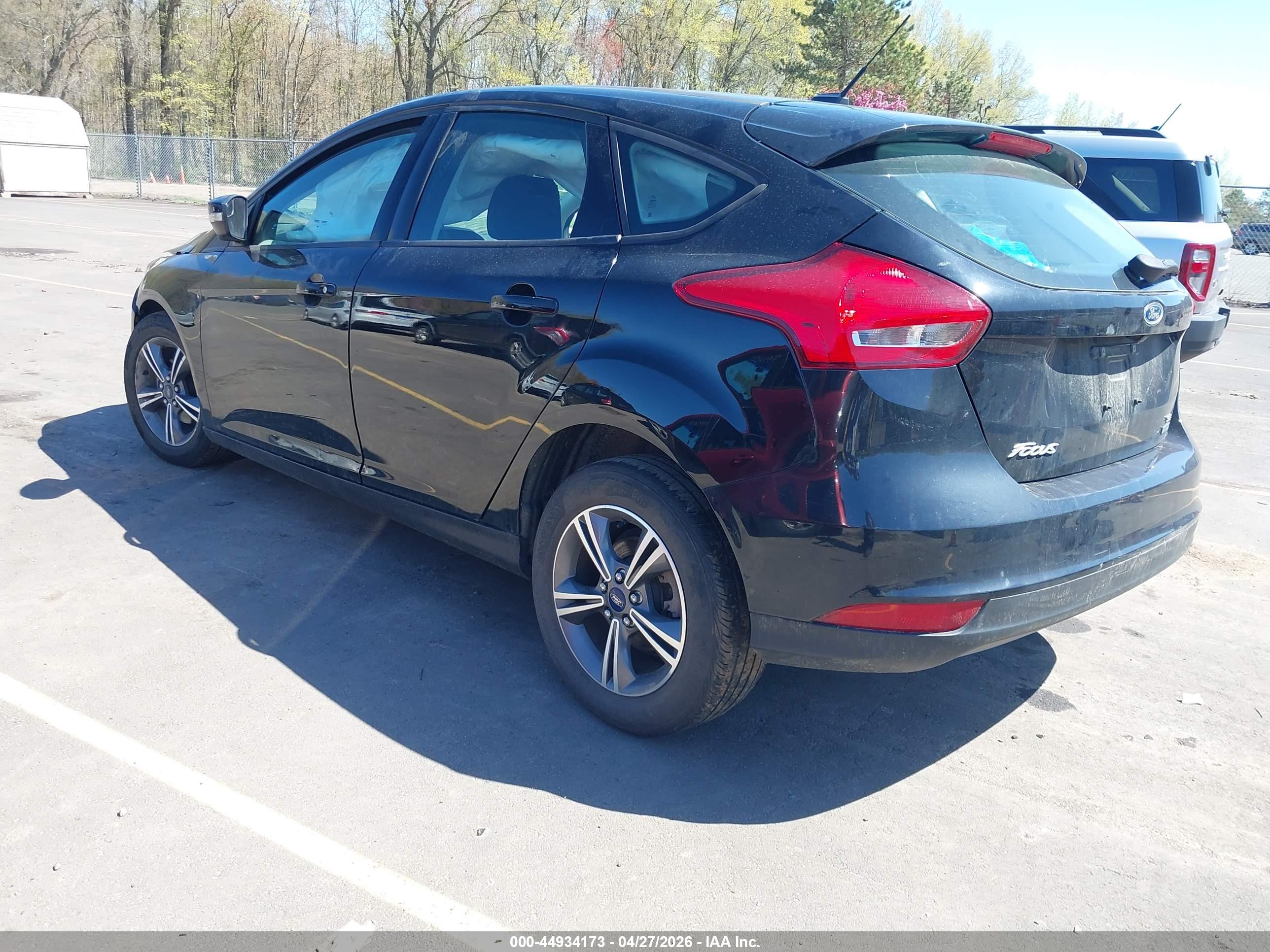 FORD FOCUS image 3