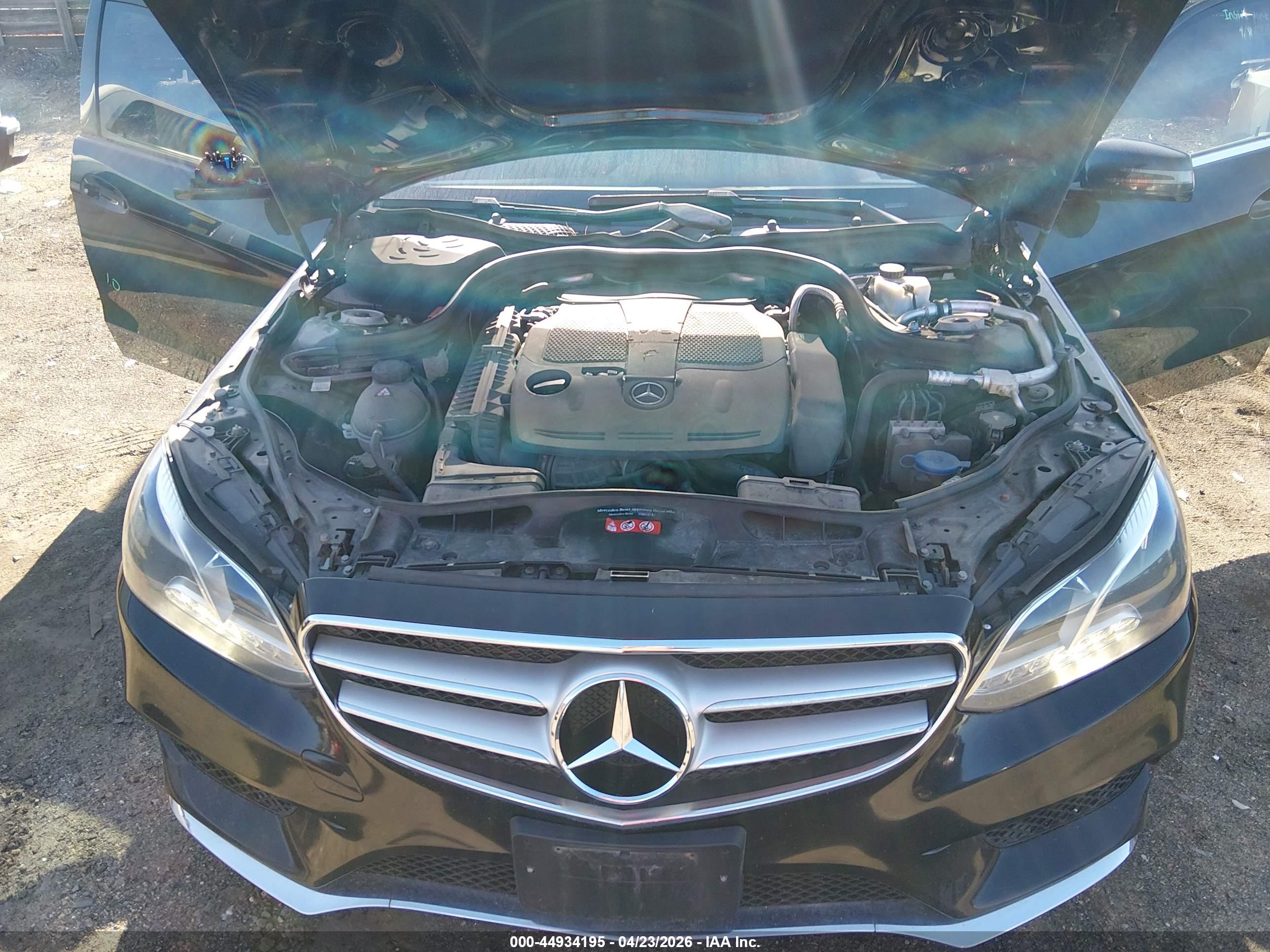MERCEDES-BENZ E image 10