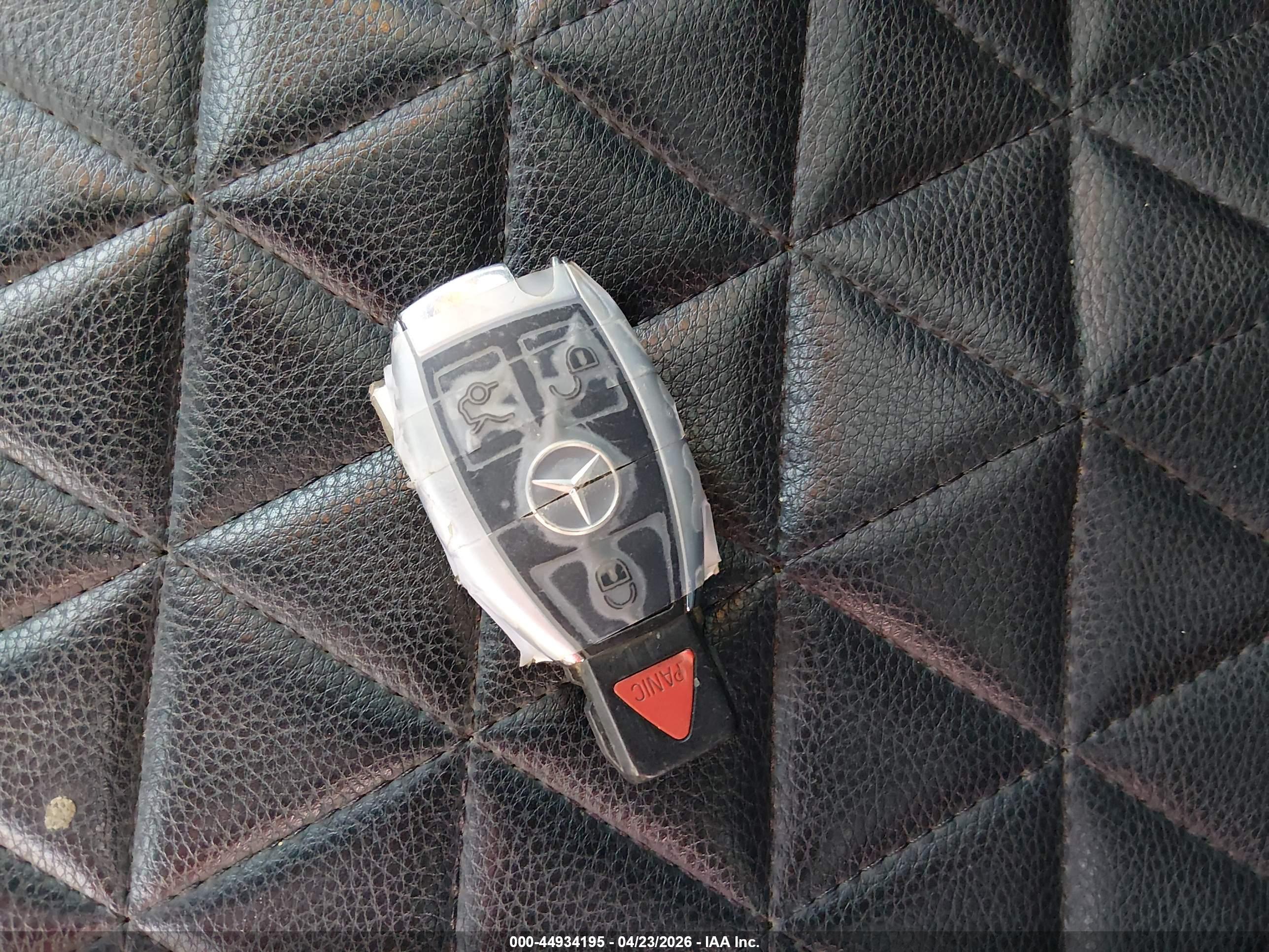MERCEDES-BENZ E image 11