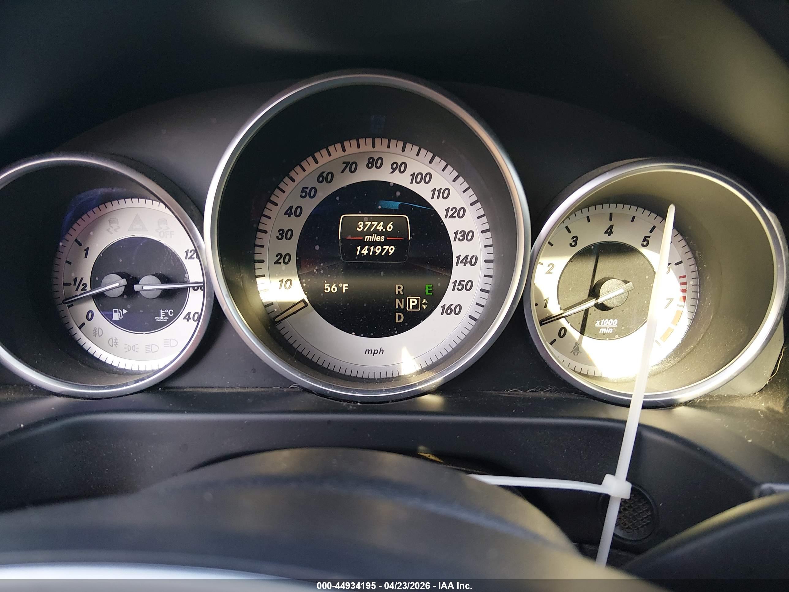MERCEDES-BENZ E image 7