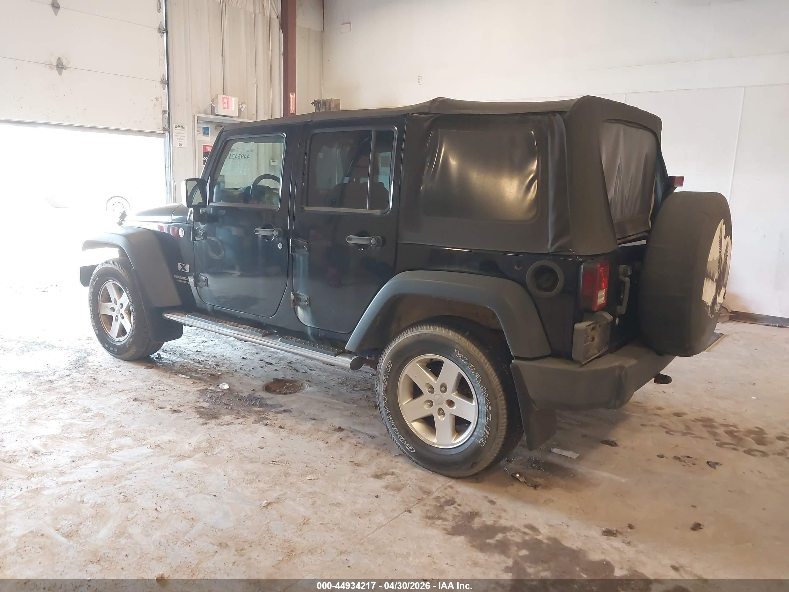JEEP WRANGLER image 3