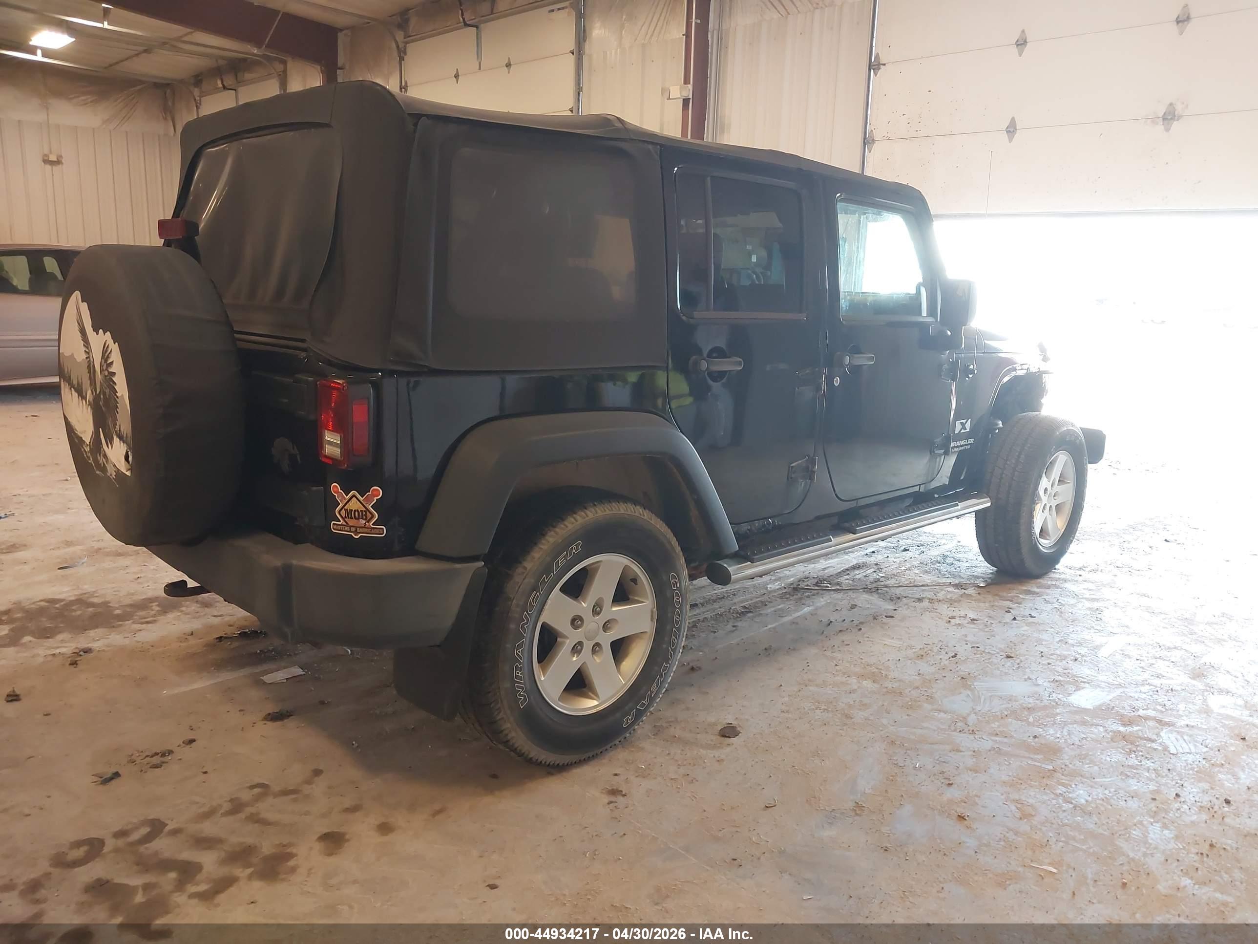 JEEP WRANGLER image 4