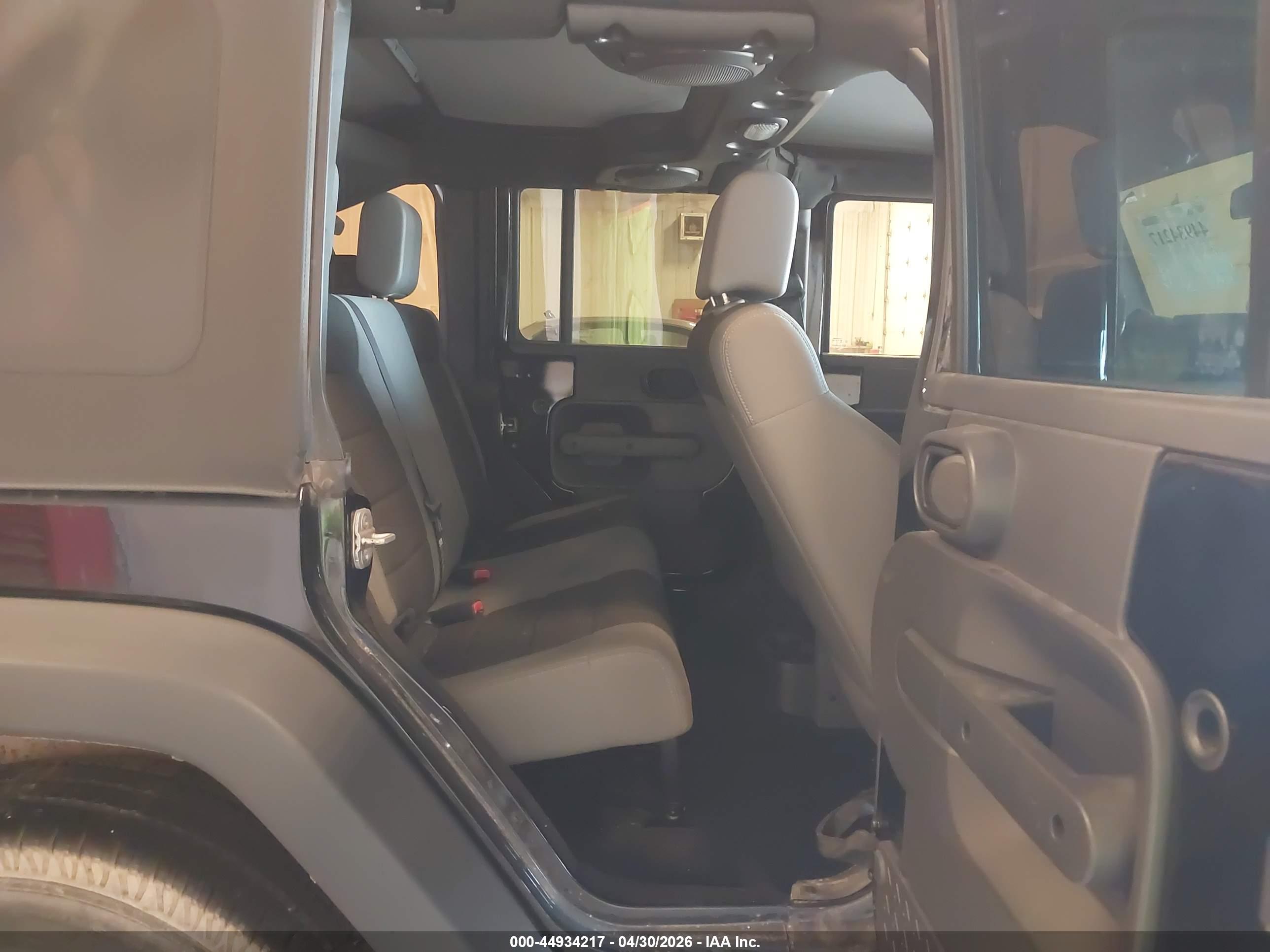 JEEP WRANGLER image 8