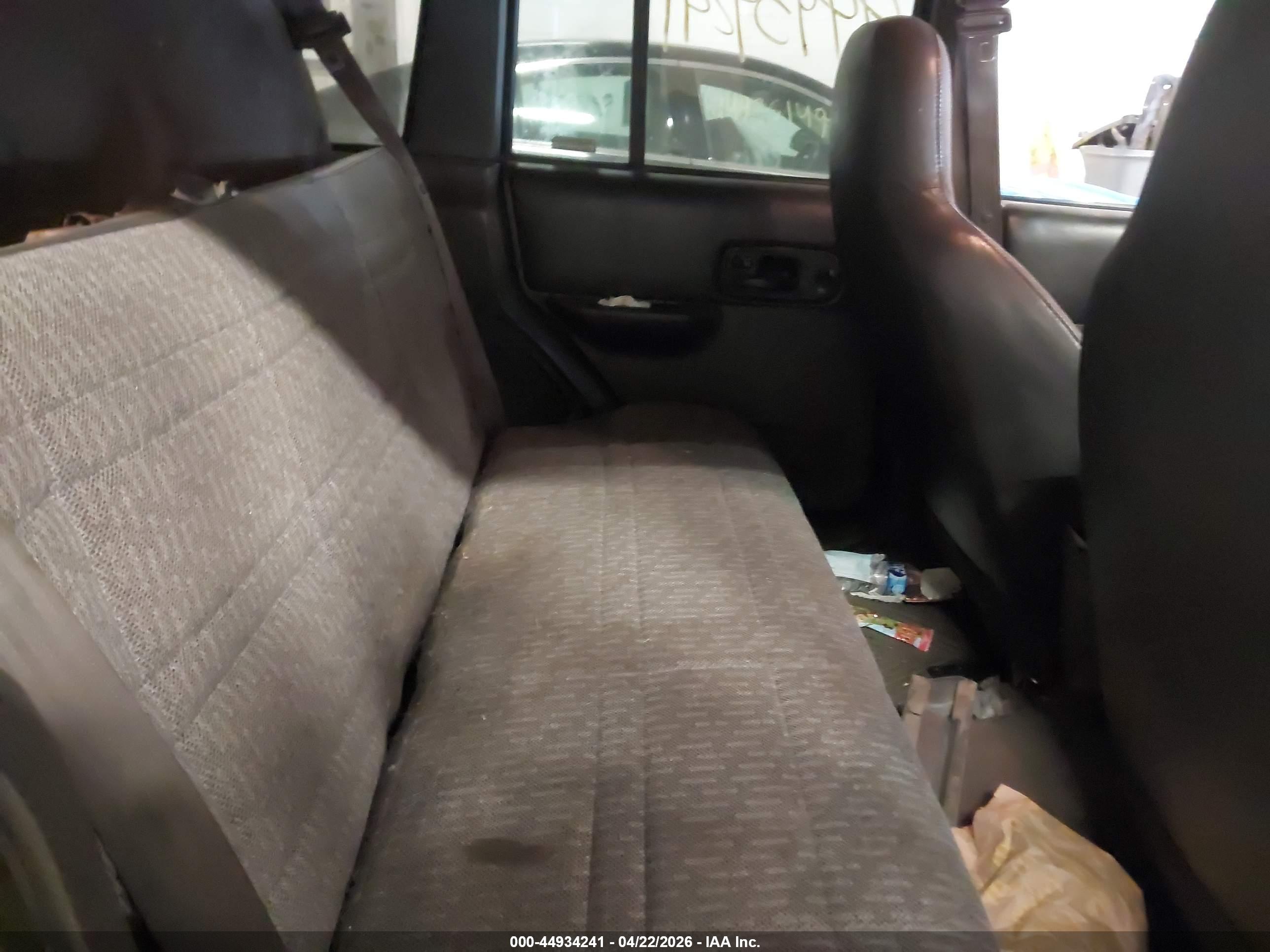 JEEP CHEROKEE image 8