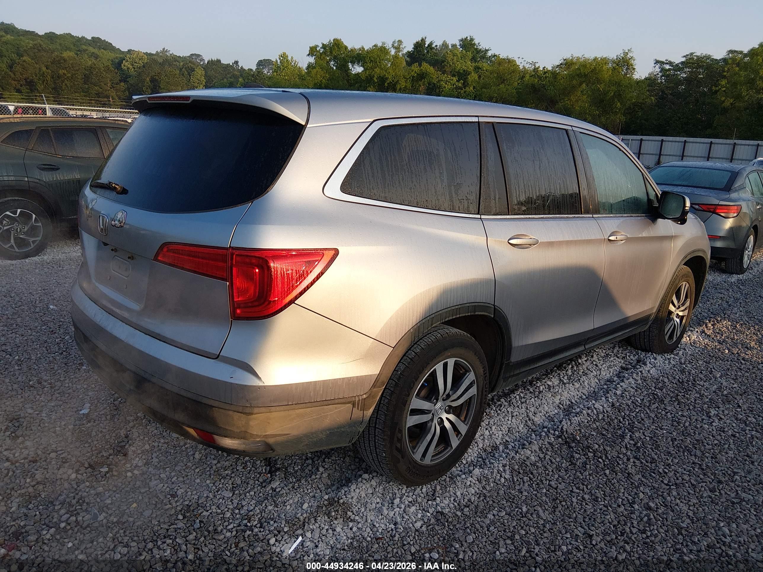 HONDA PILOT image 4