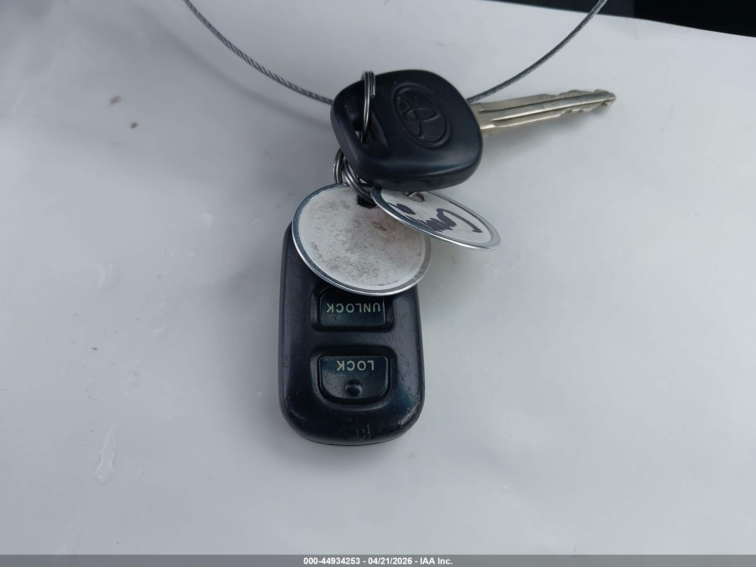 TOYOTA COROLLA image 11