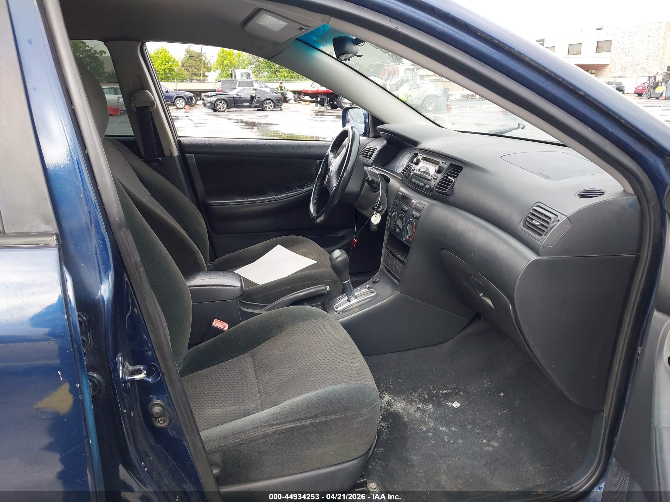 TOYOTA COROLLA image 5