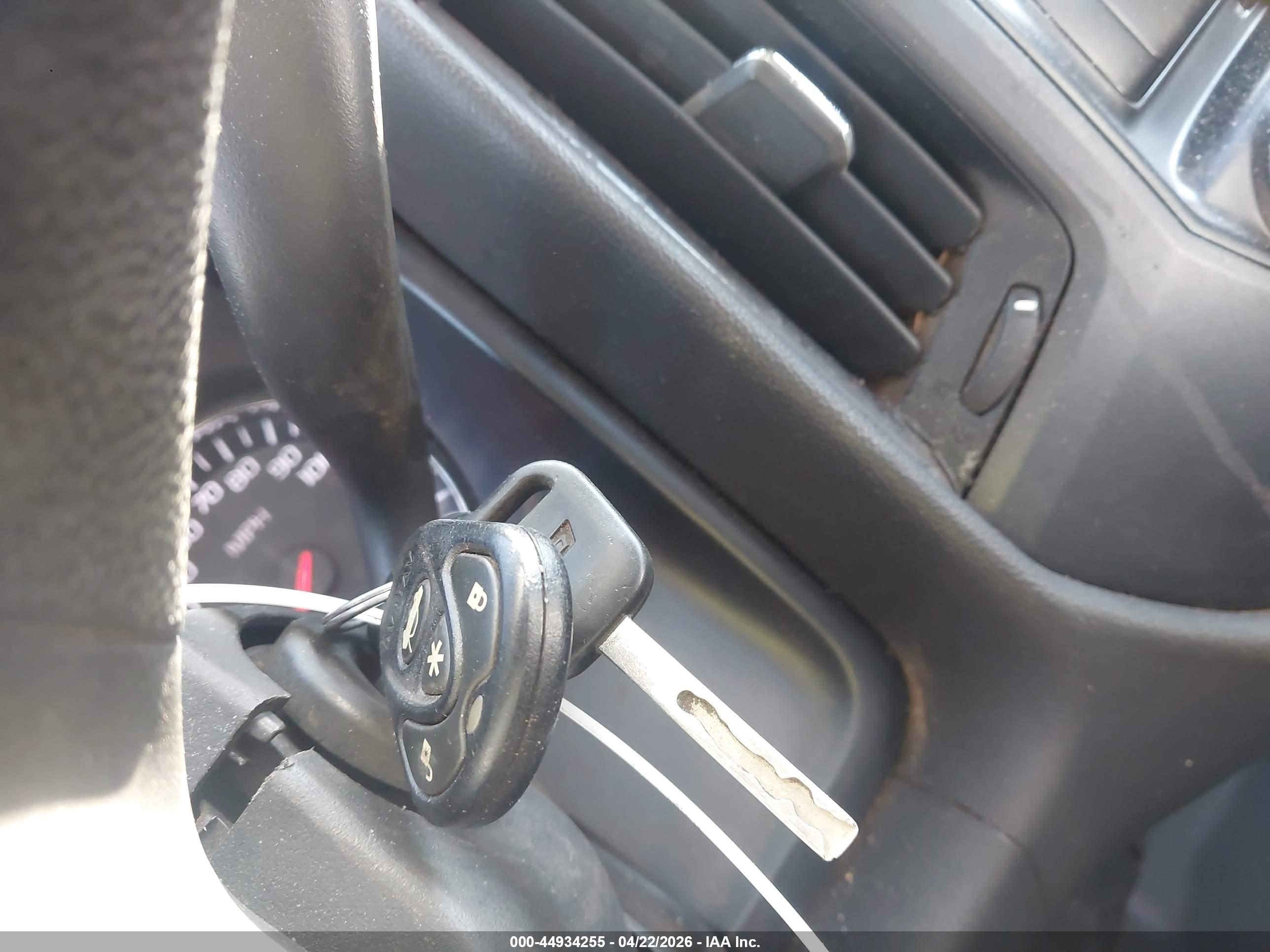 CHEVROLET SILVERADO image 11