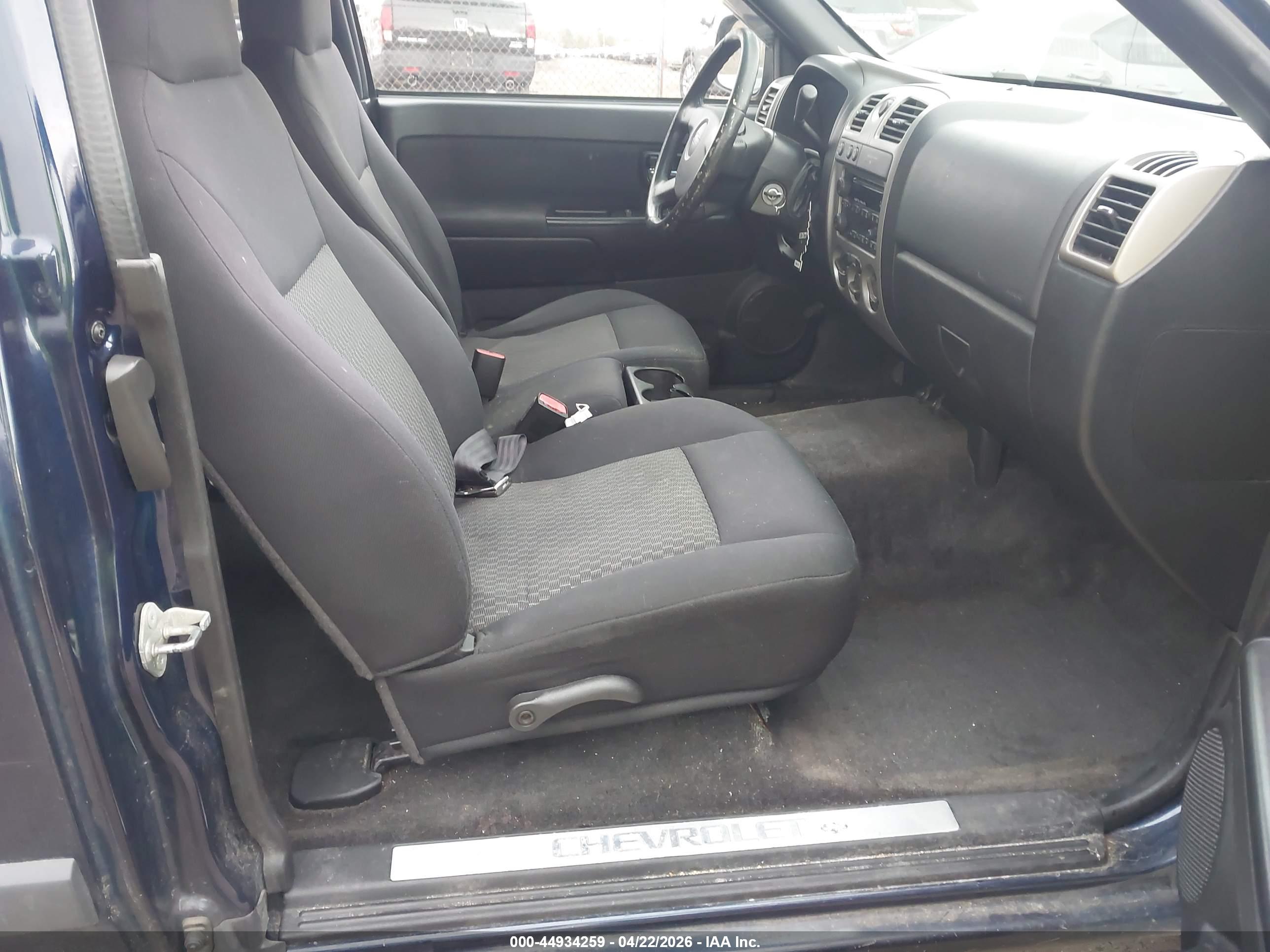 CHEVROLET COLORADO image 5