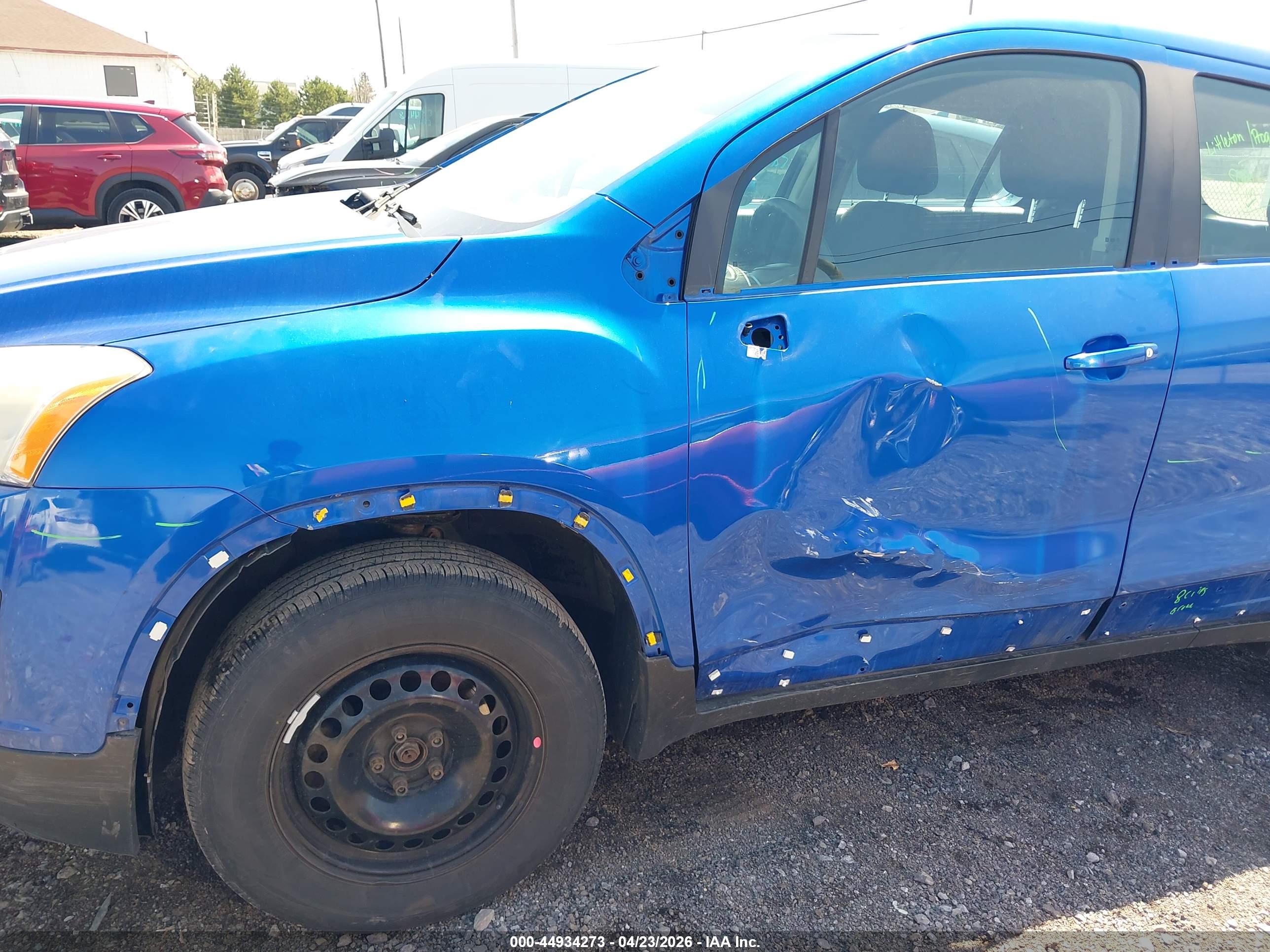CHEVROLET TRAX image 6