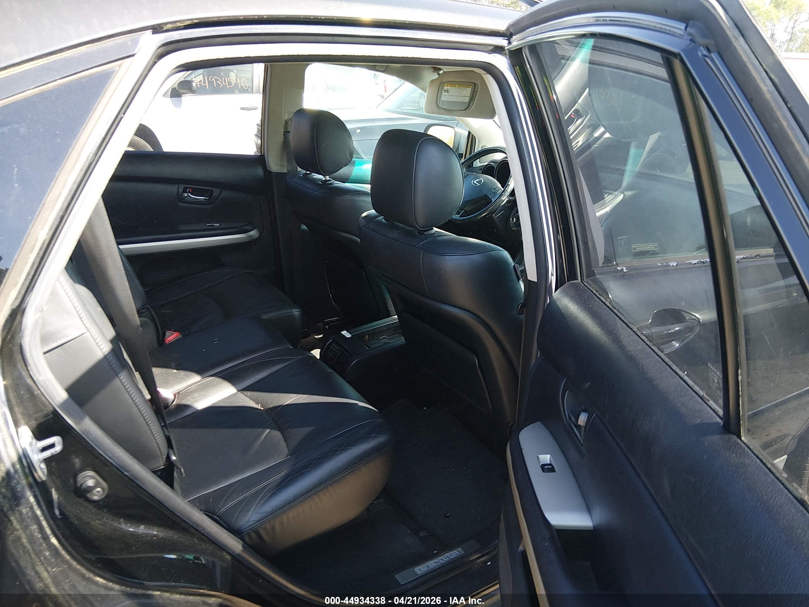LEXUS RX image 8