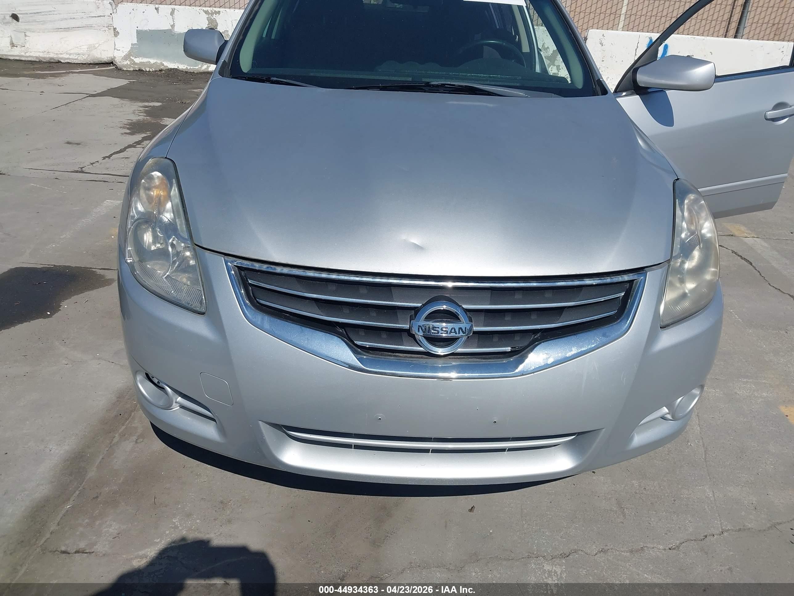 NISSAN ALTIMA image 6