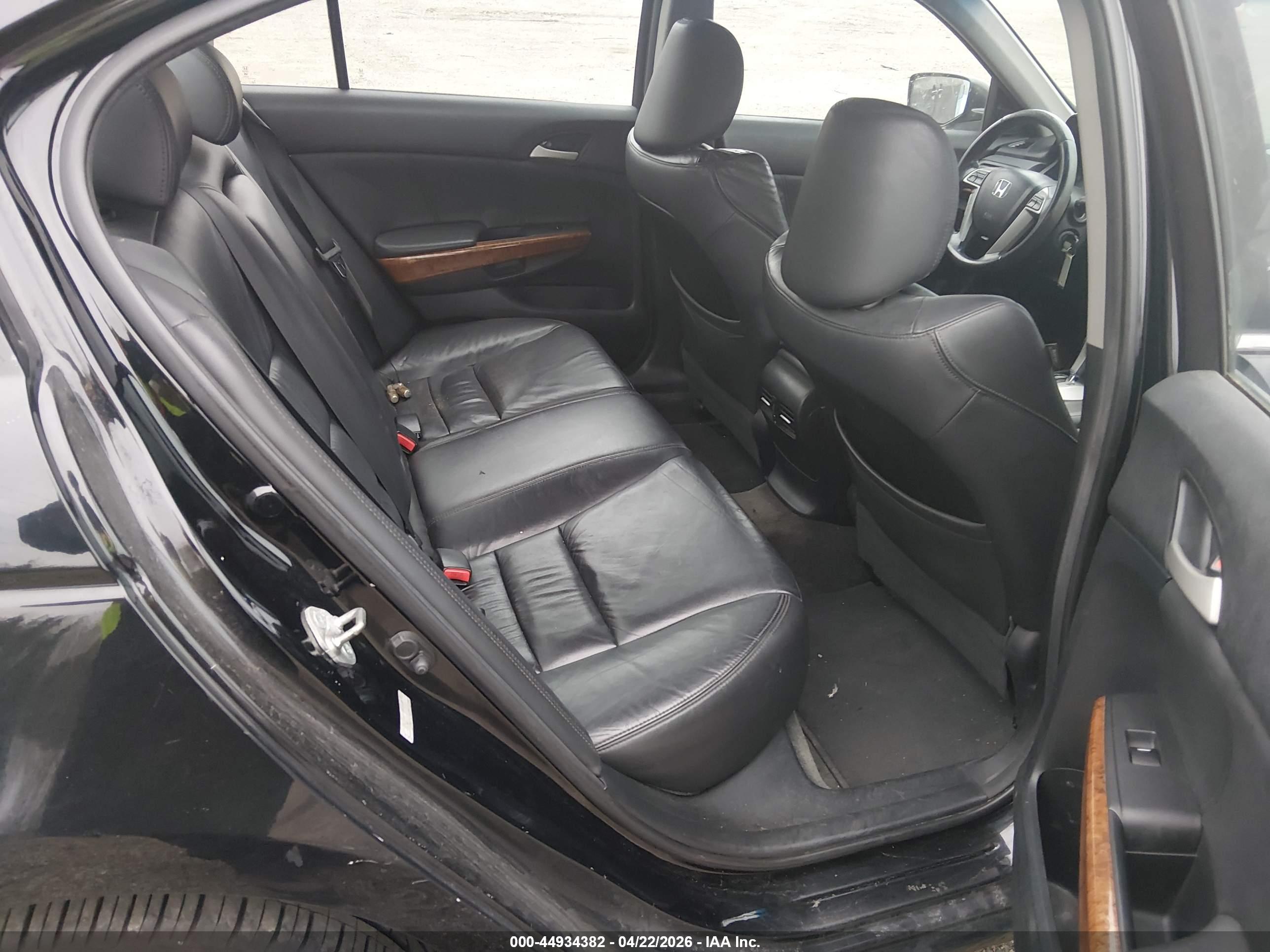 HONDA ACCORD image 8