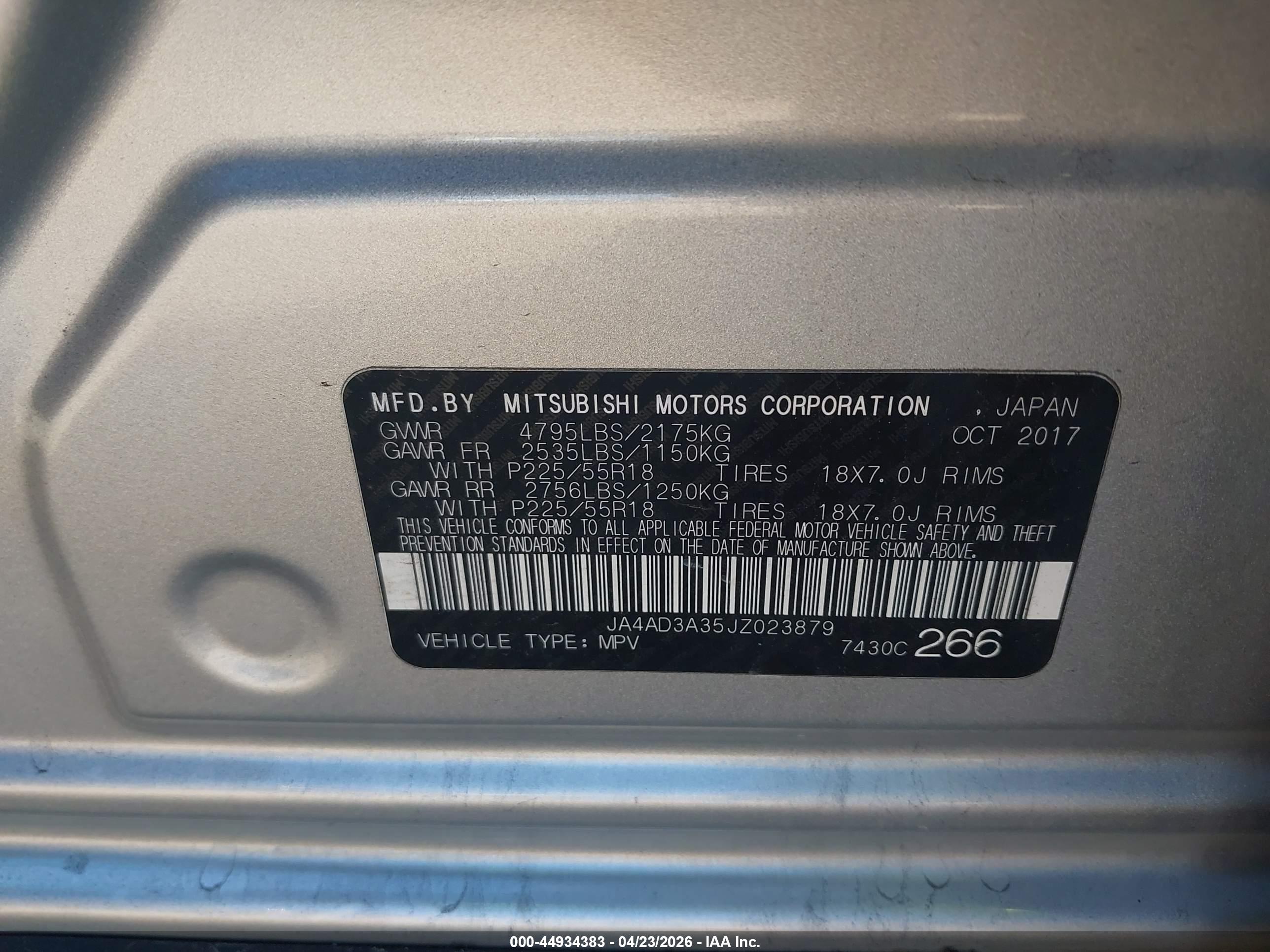 MITSUBISHI OUTLANDER image 9