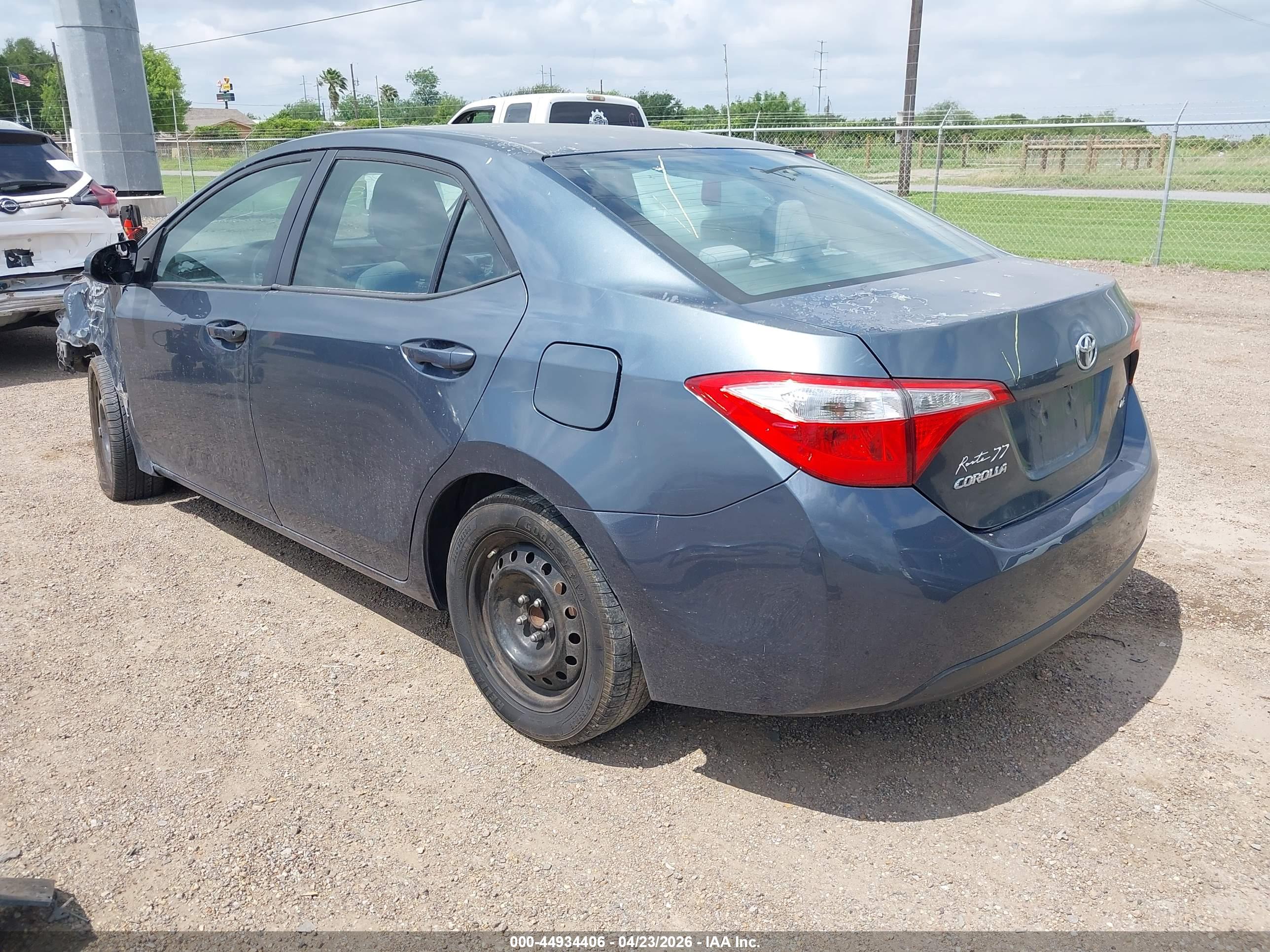 TOYOTA COROLLA image 3