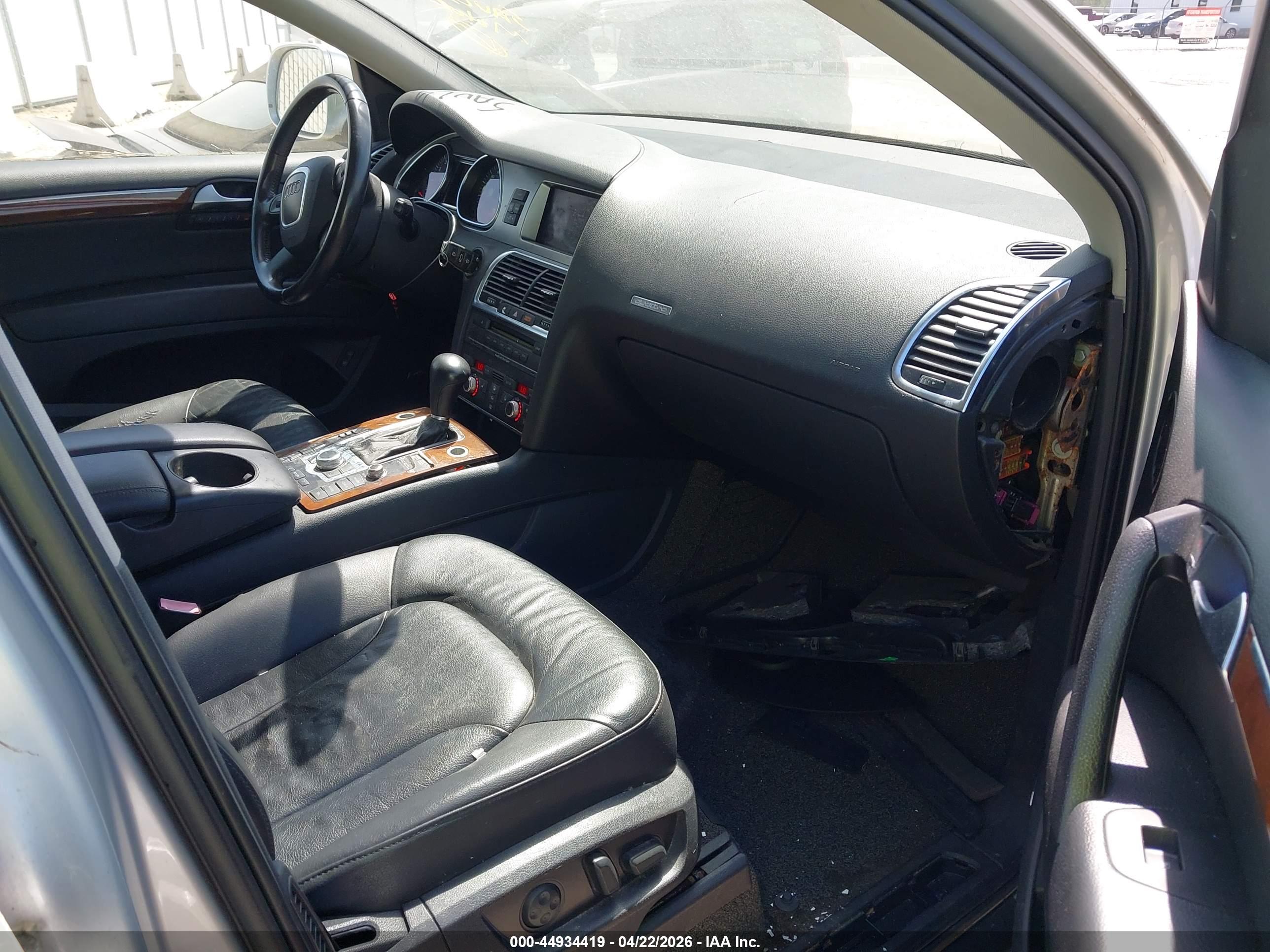 AUDI Q7 image 5