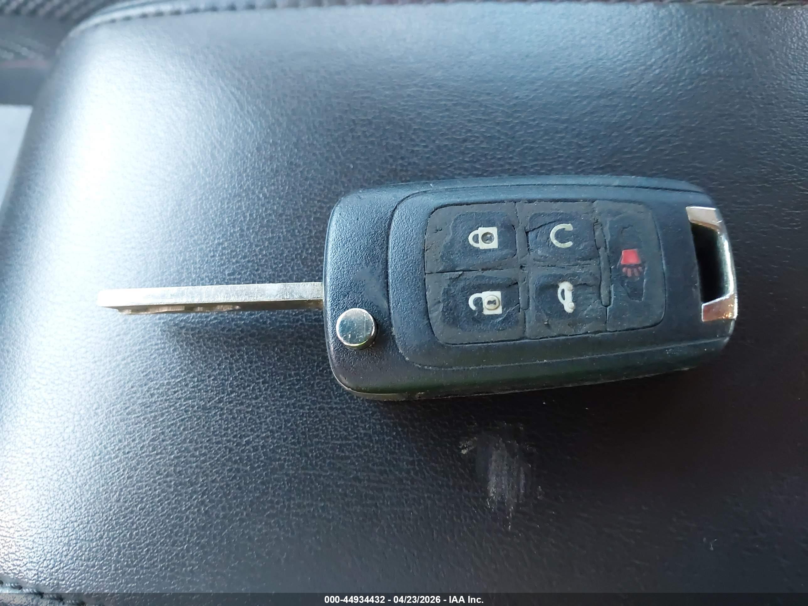 CHEVROLET EQUINOX image 11