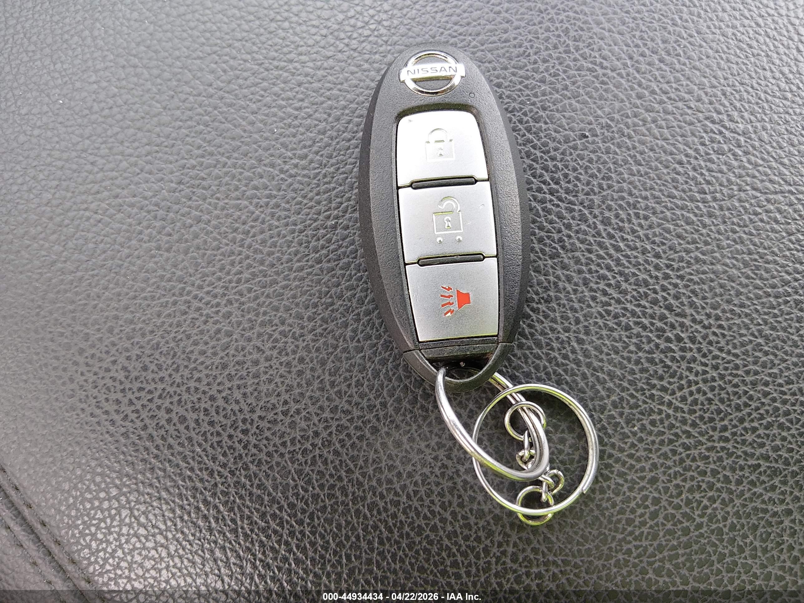 NISSAN TITAN image 11
