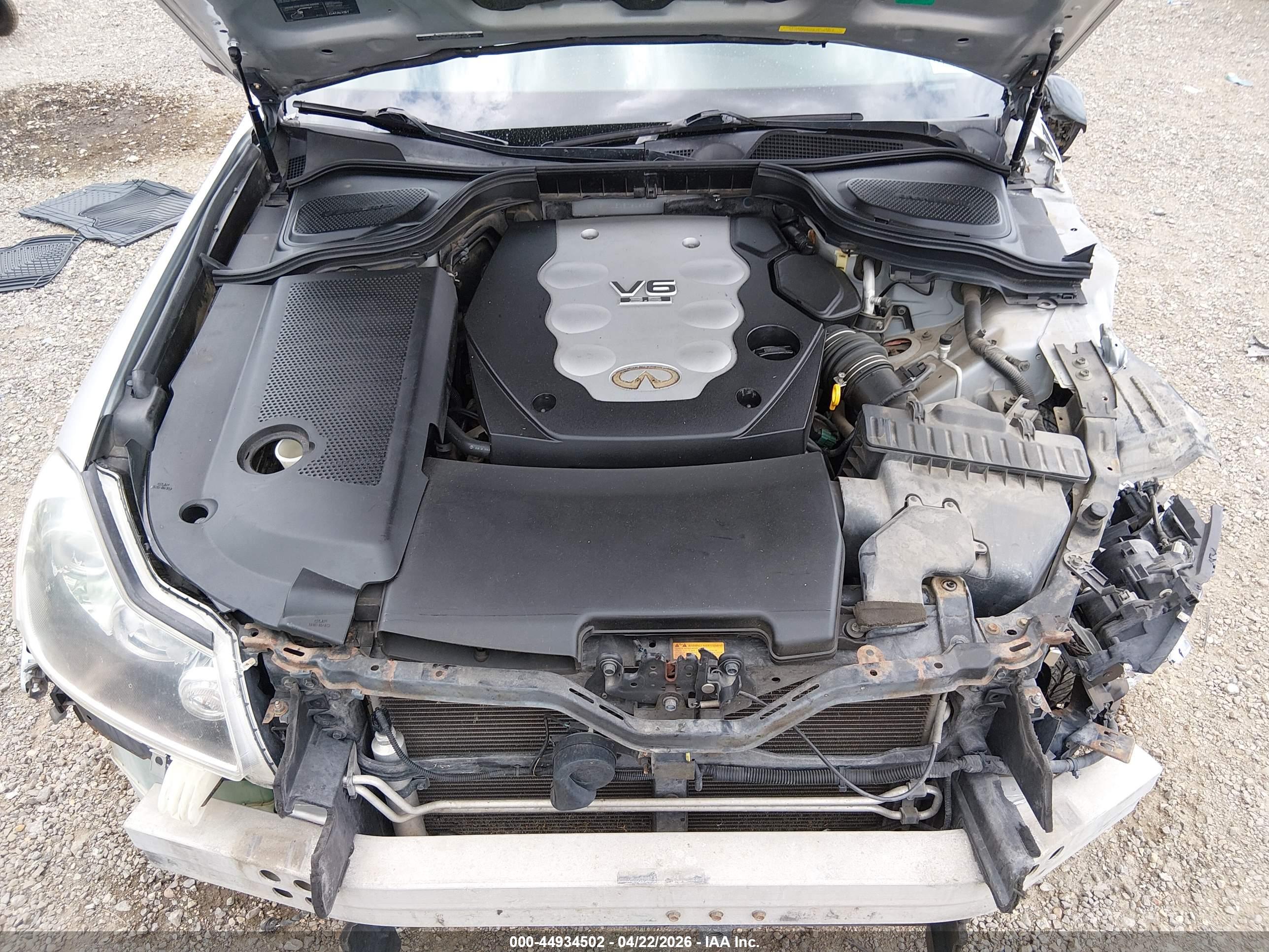 INFINITI M35 image 10
