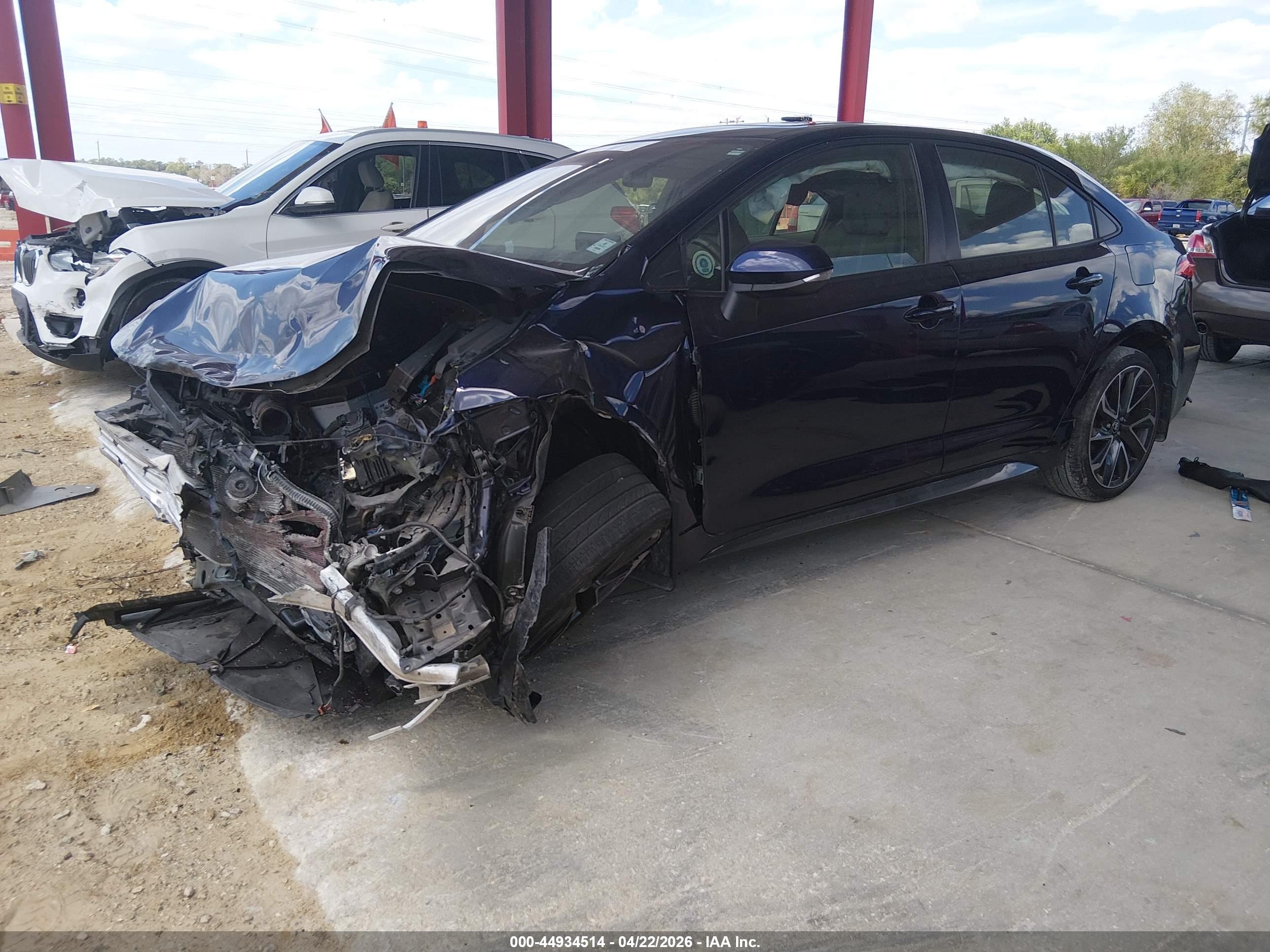 TOYOTA COROLLA image 2