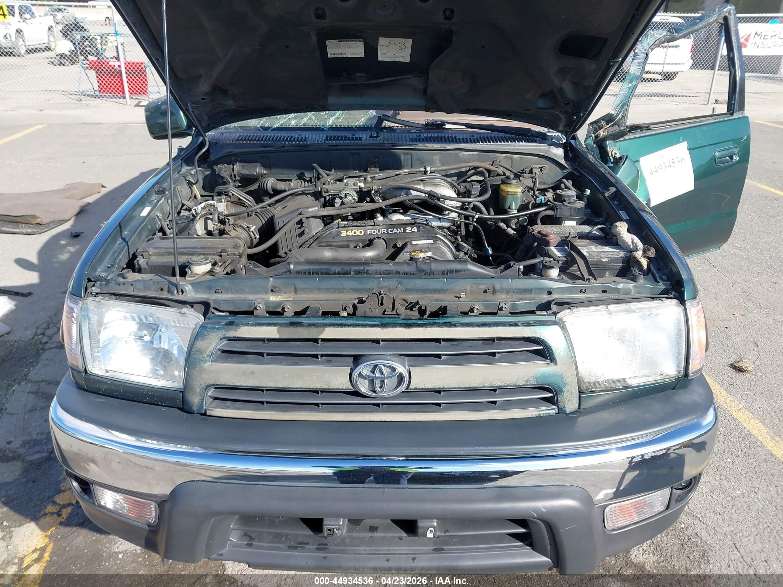 TOYOTA 4RUNNER image 10