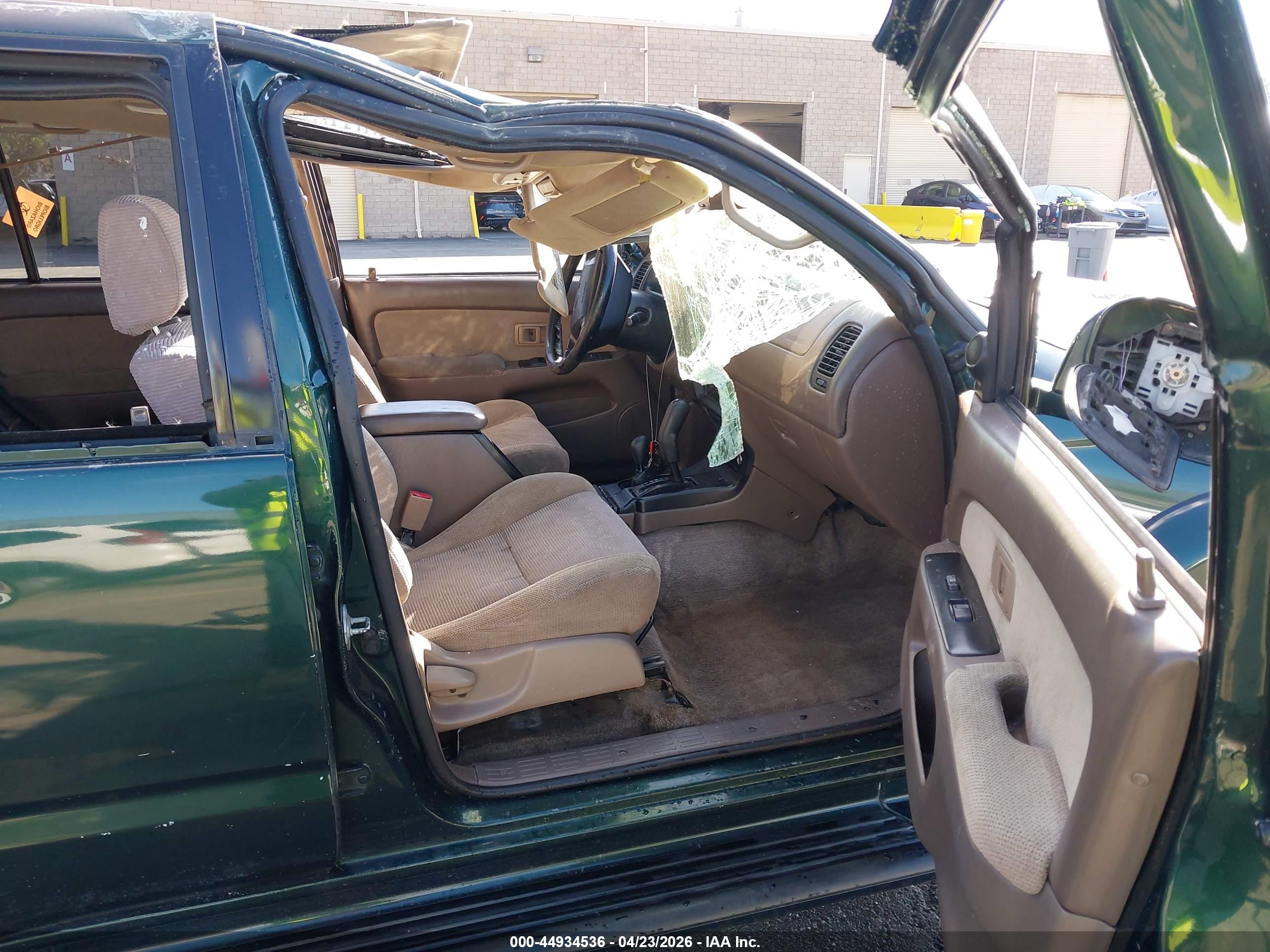 TOYOTA 4RUNNER image 5