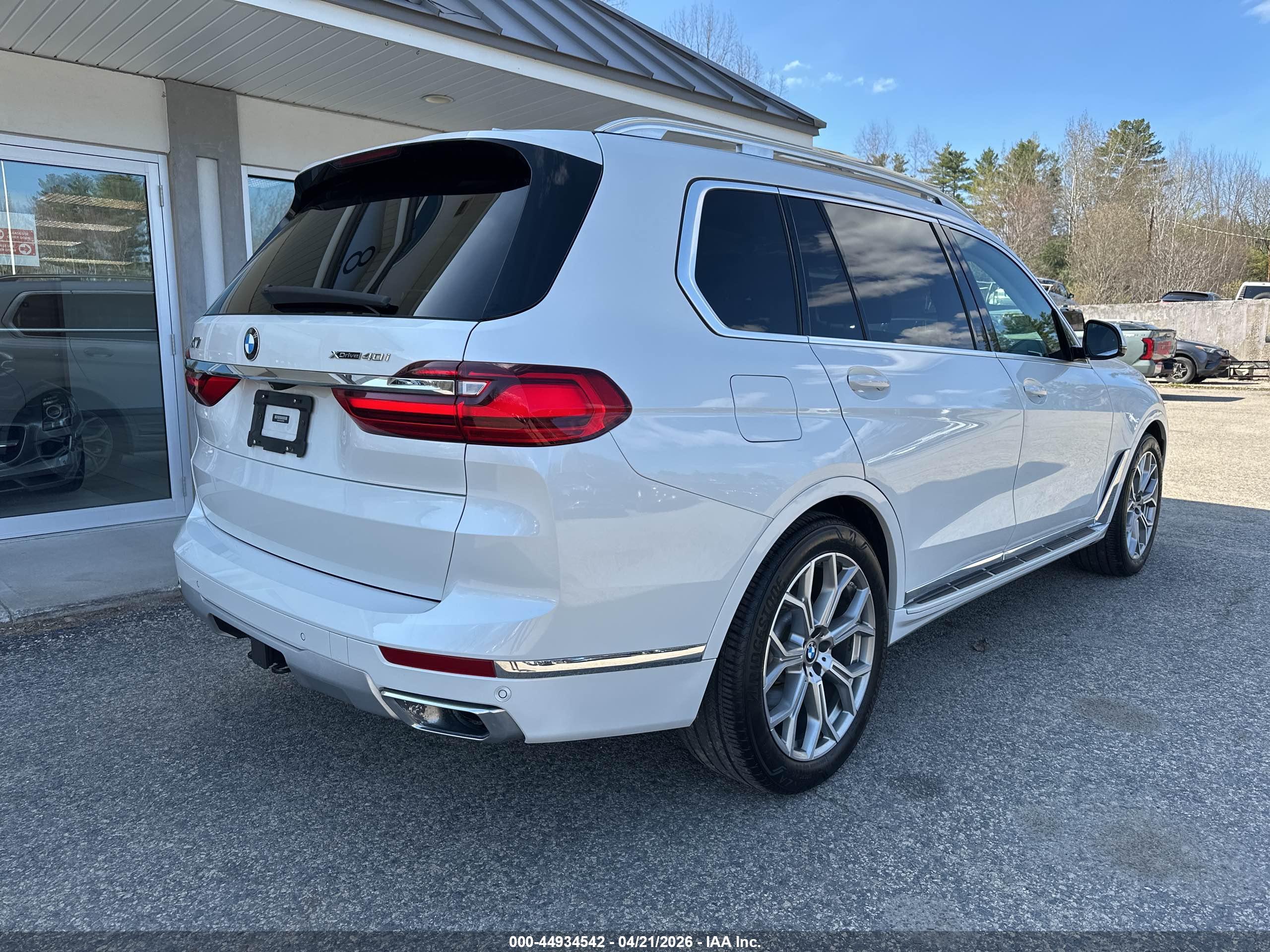 BMW X7 image 4