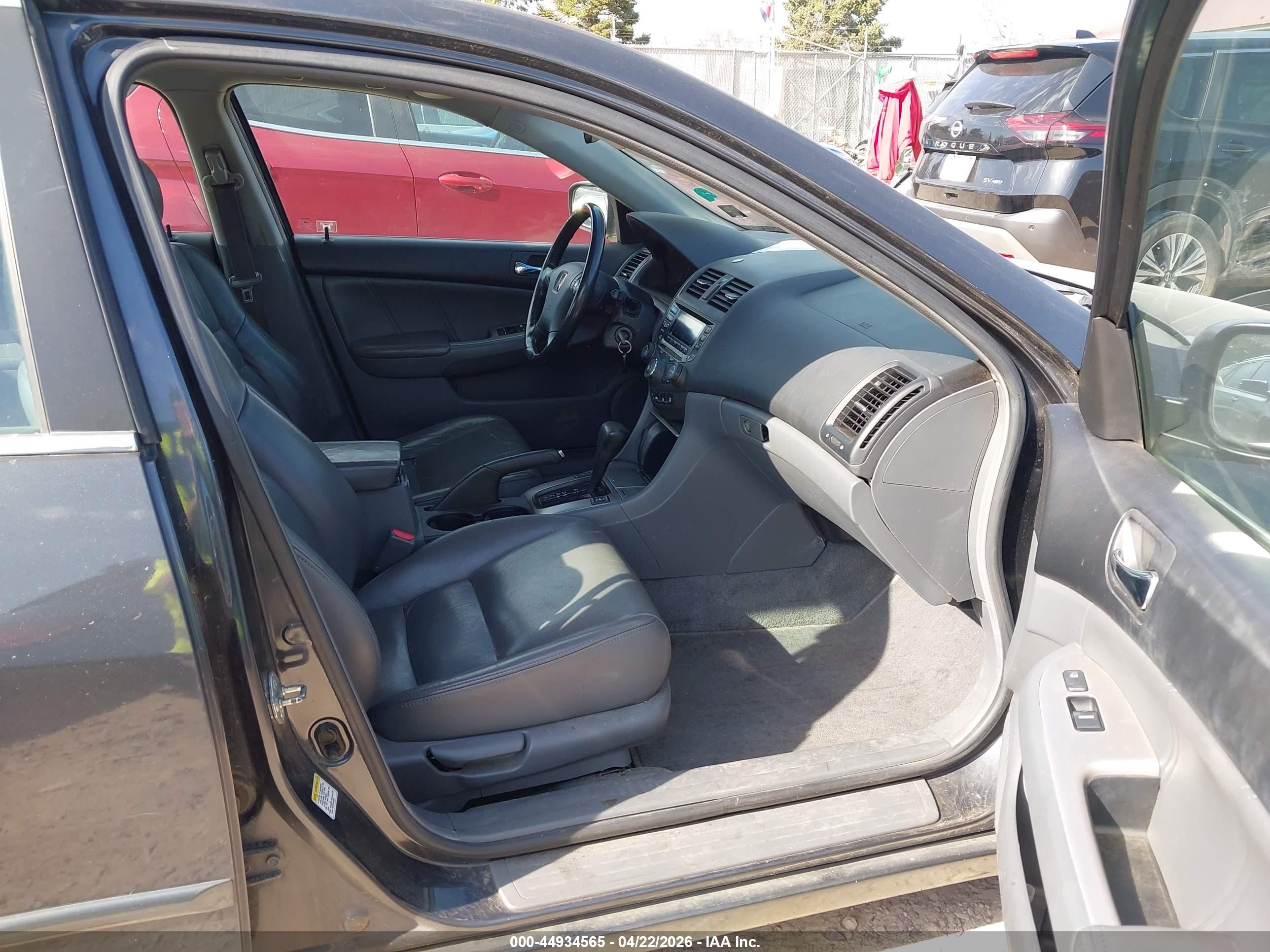 HONDA ACCORD image 5