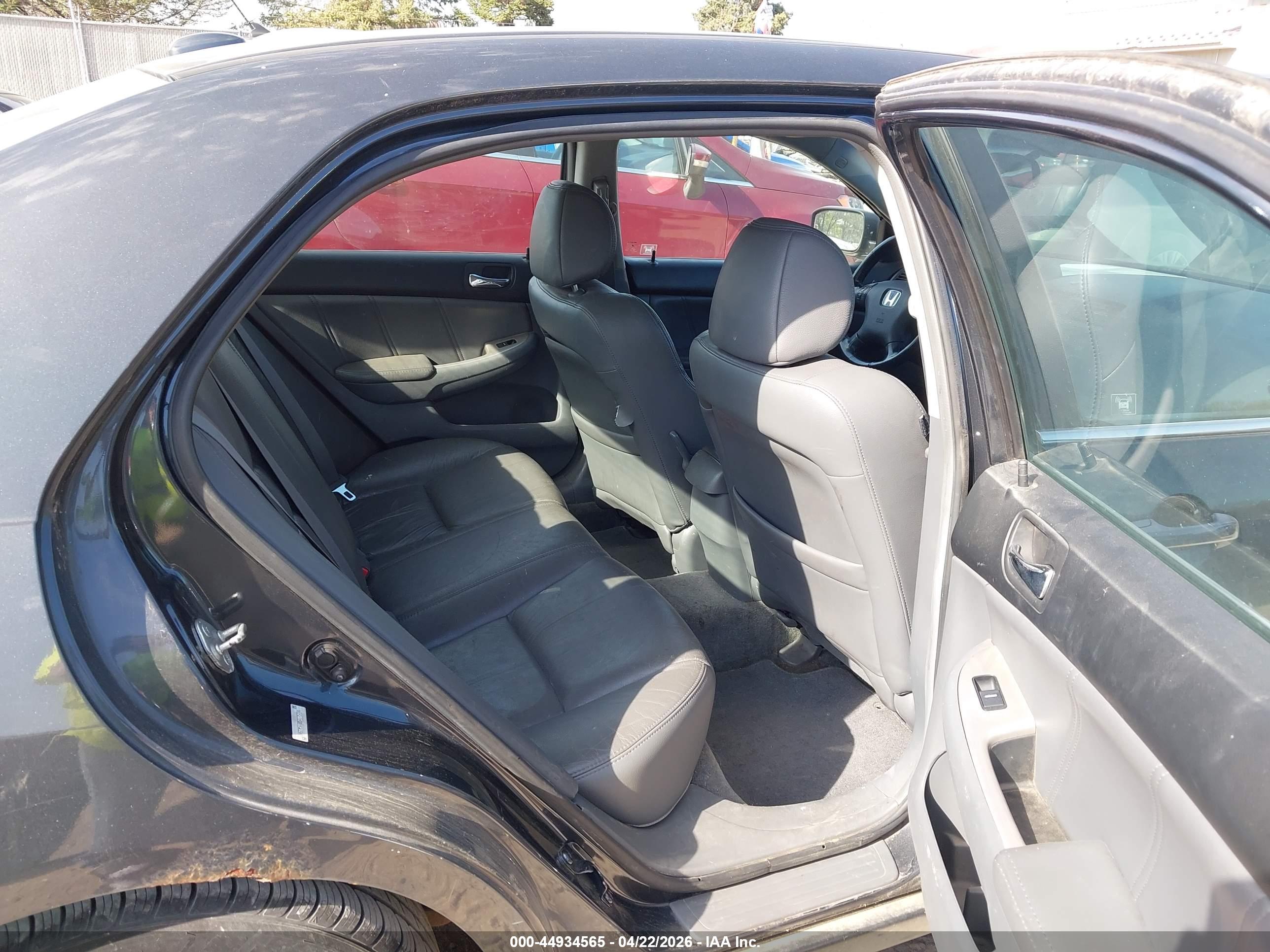 HONDA ACCORD image 8