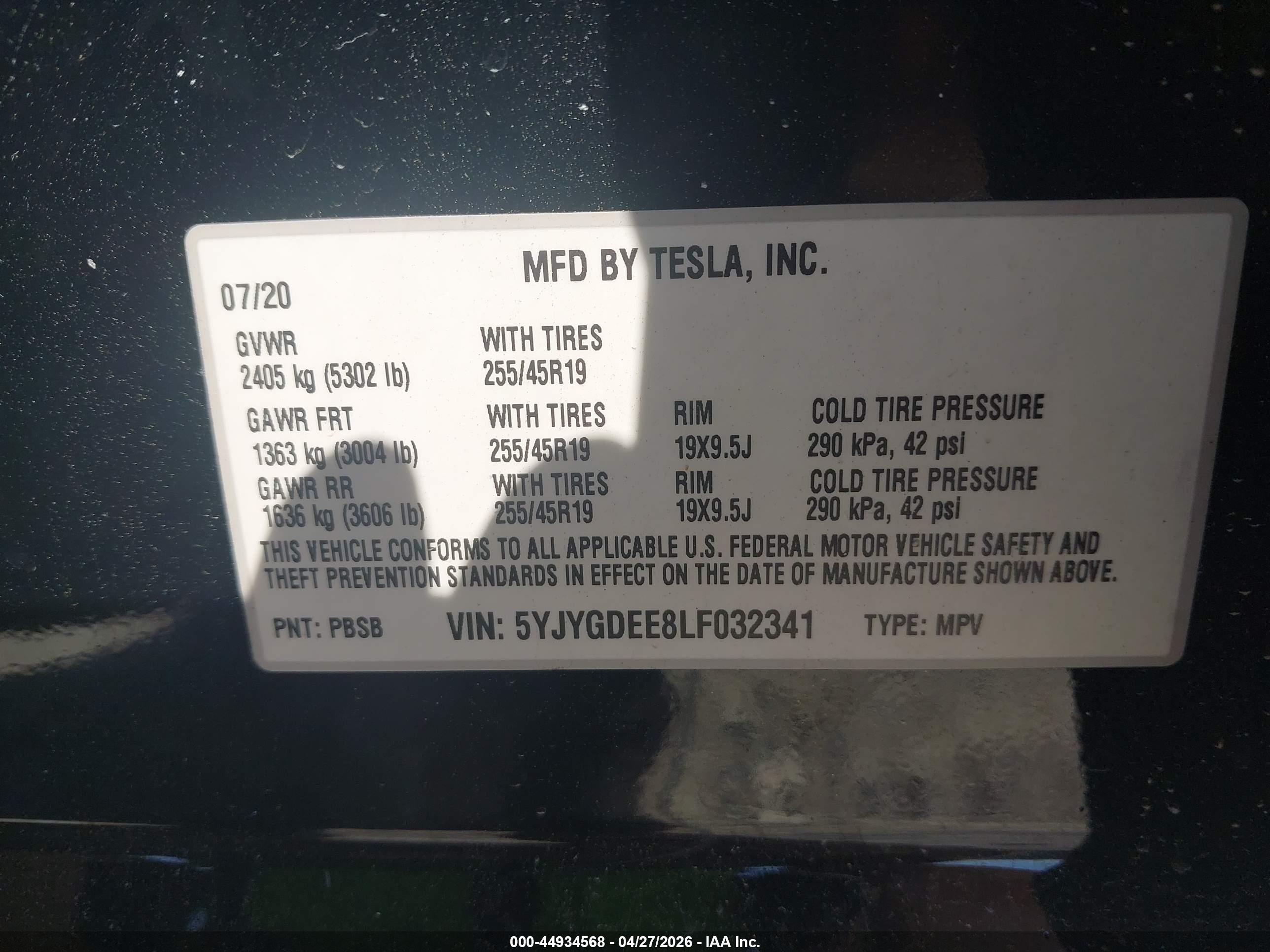 TESLA MODEL image 9
