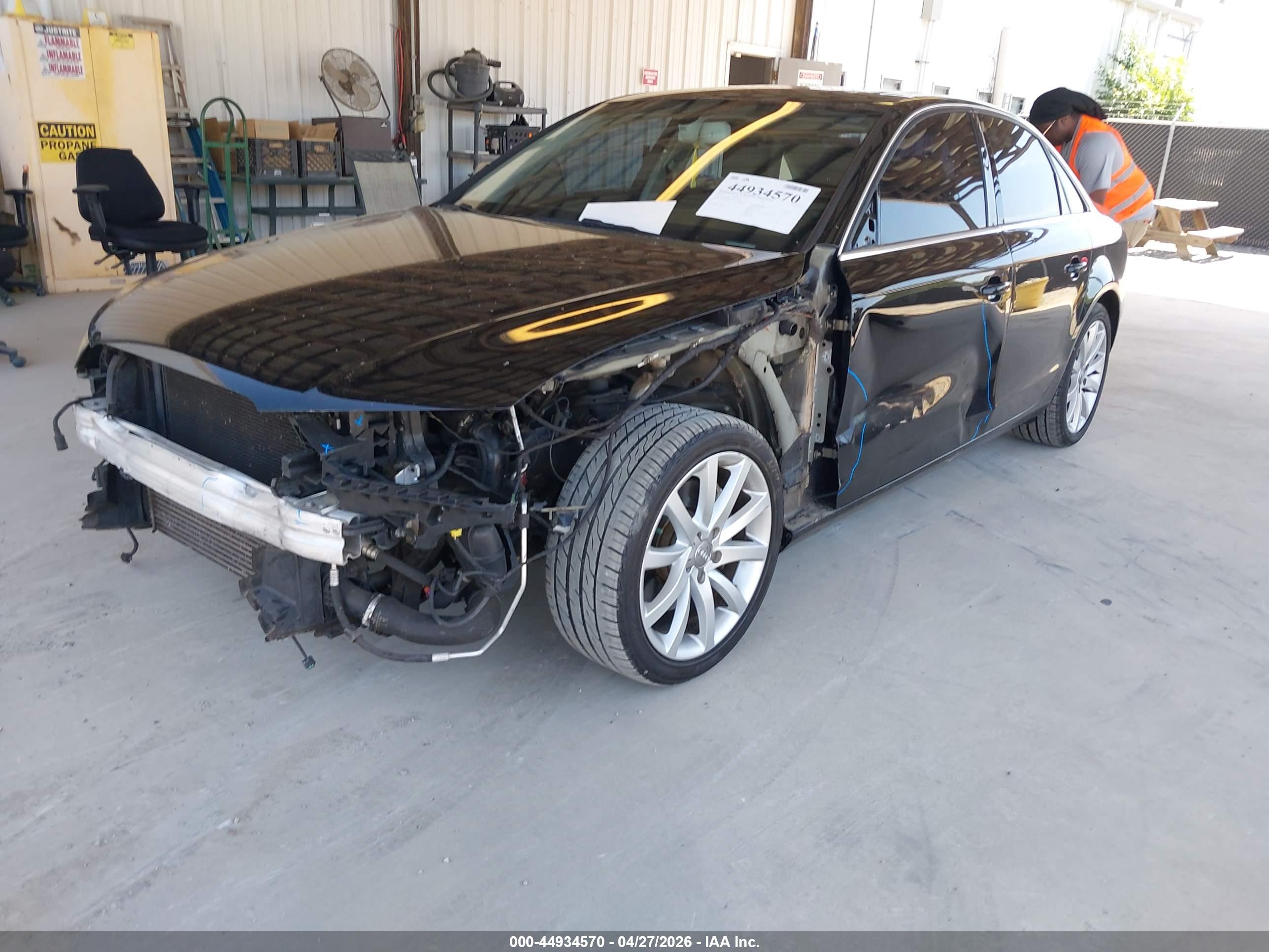 AUDI A4 image 2