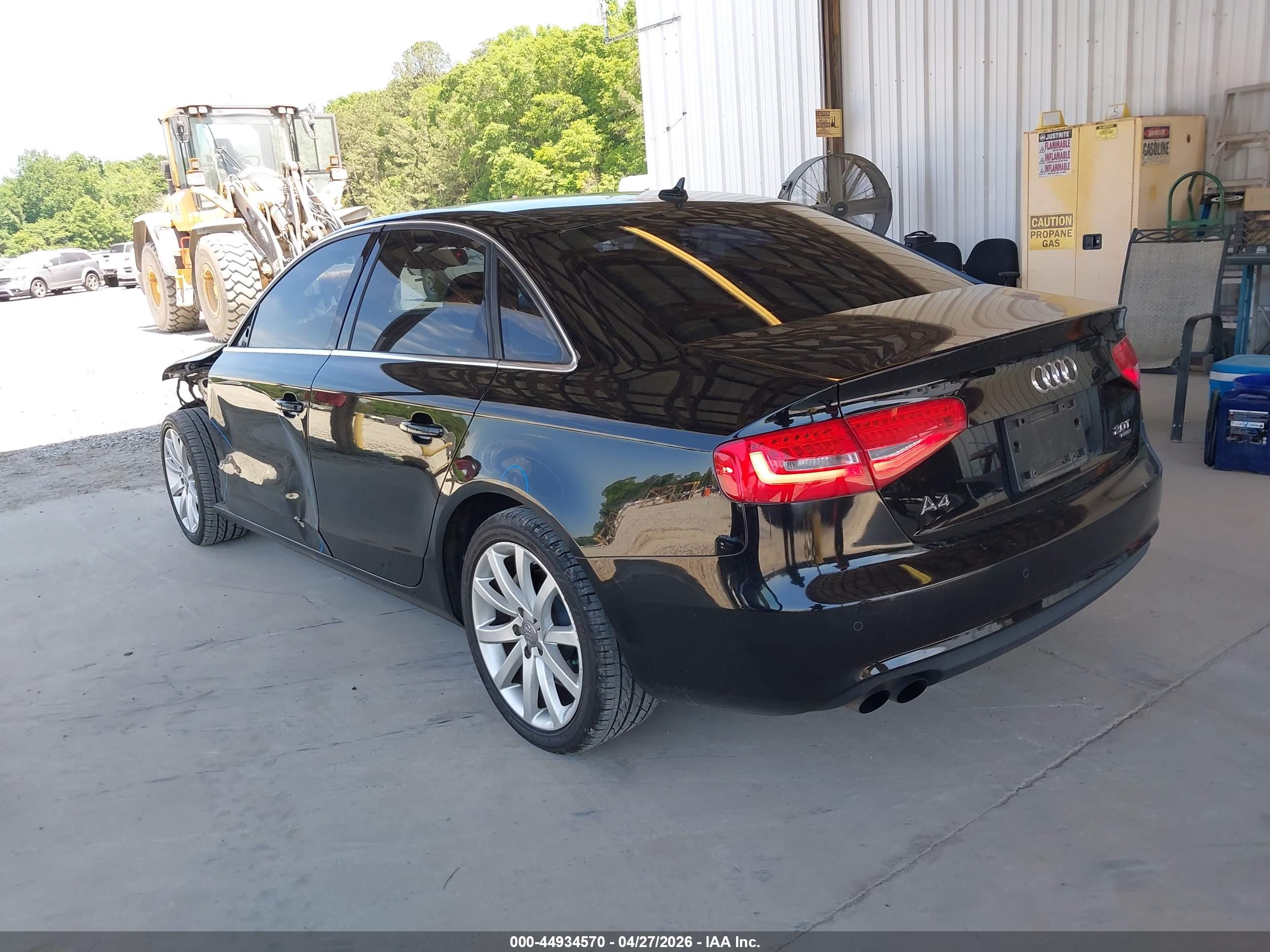 AUDI A4 image 3