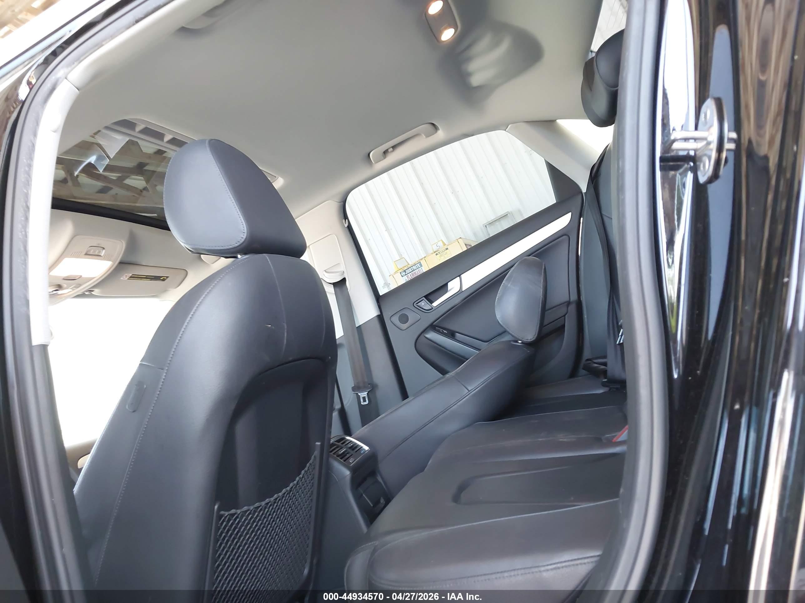 AUDI A4 image 8