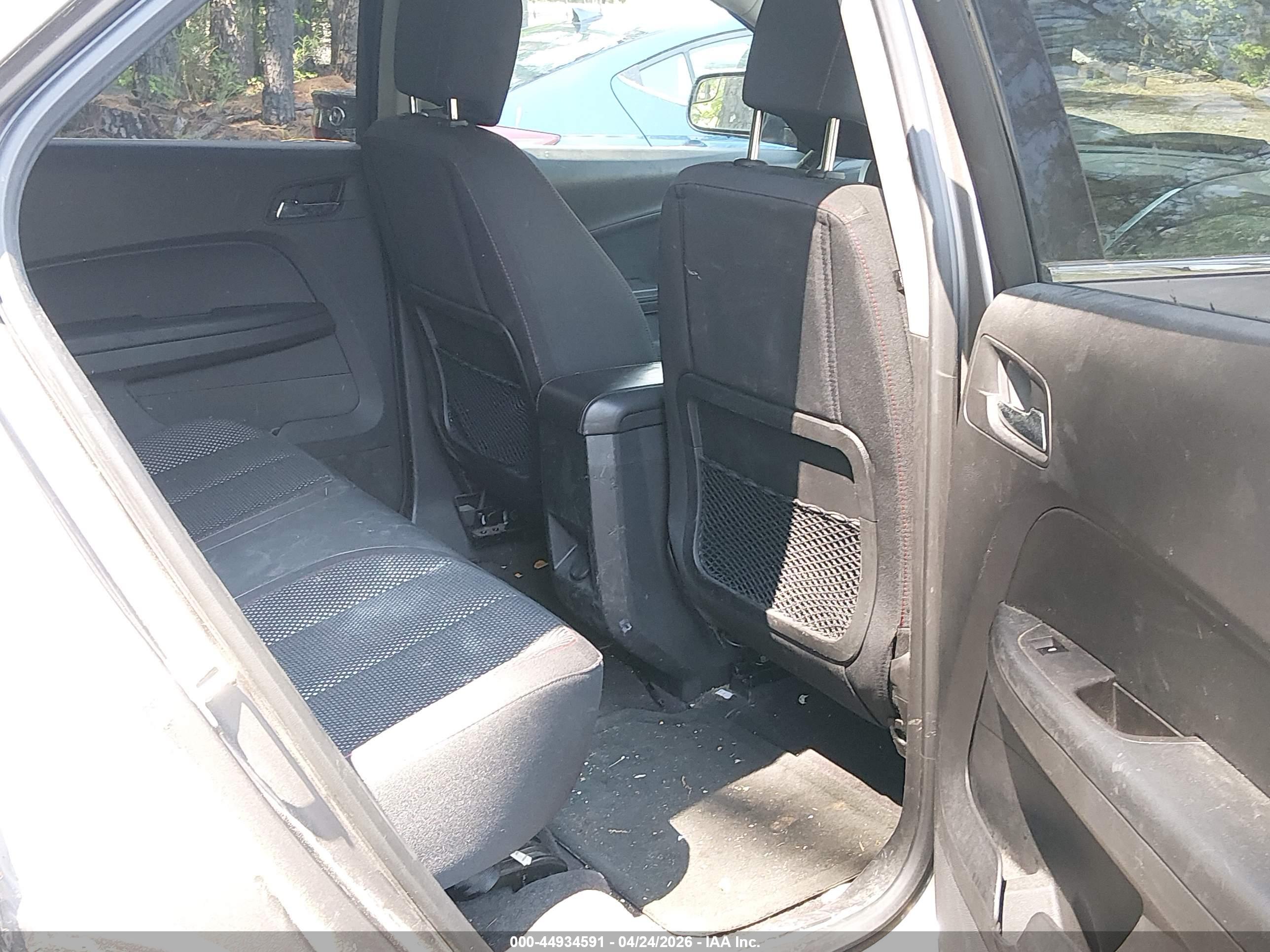 CHEVROLET EQUINOX image 8