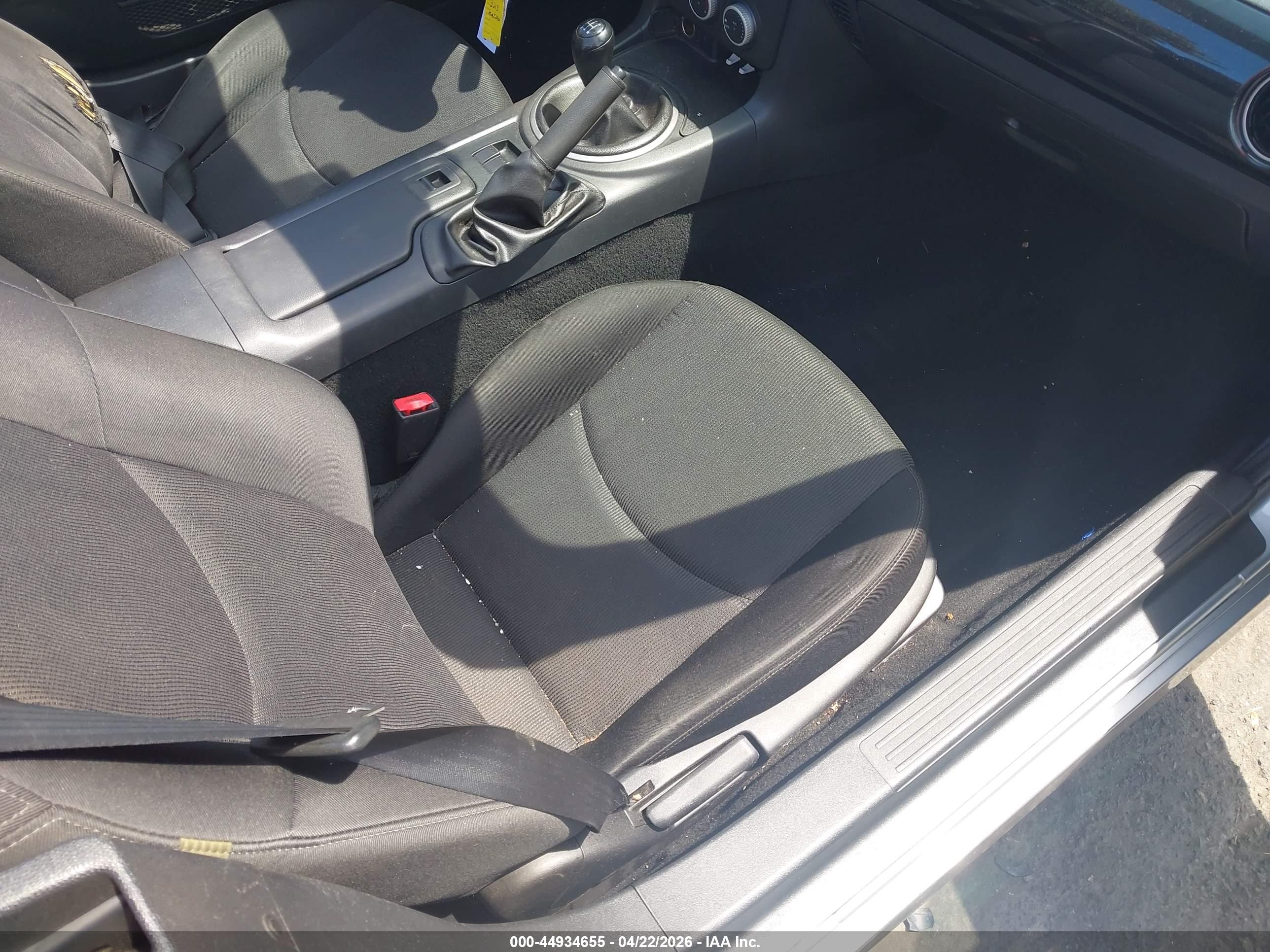 MAZDA MX-5 image 8