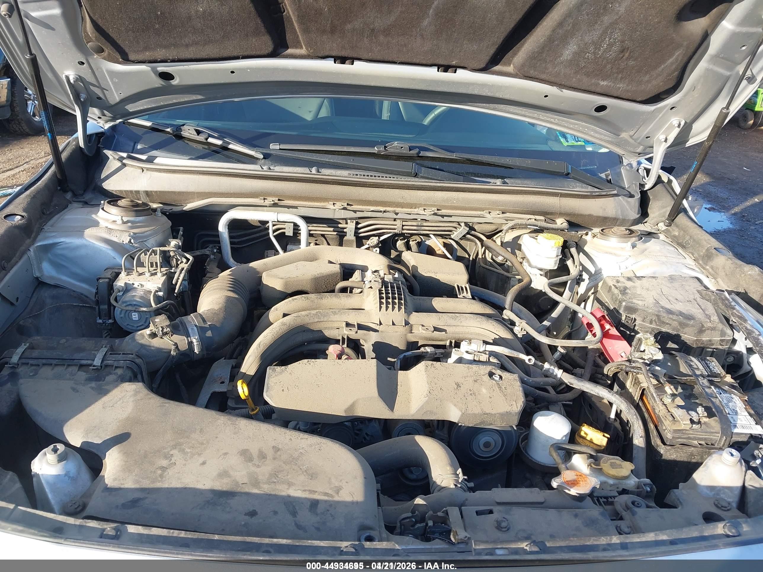 SUBARU OUTBACK image 10