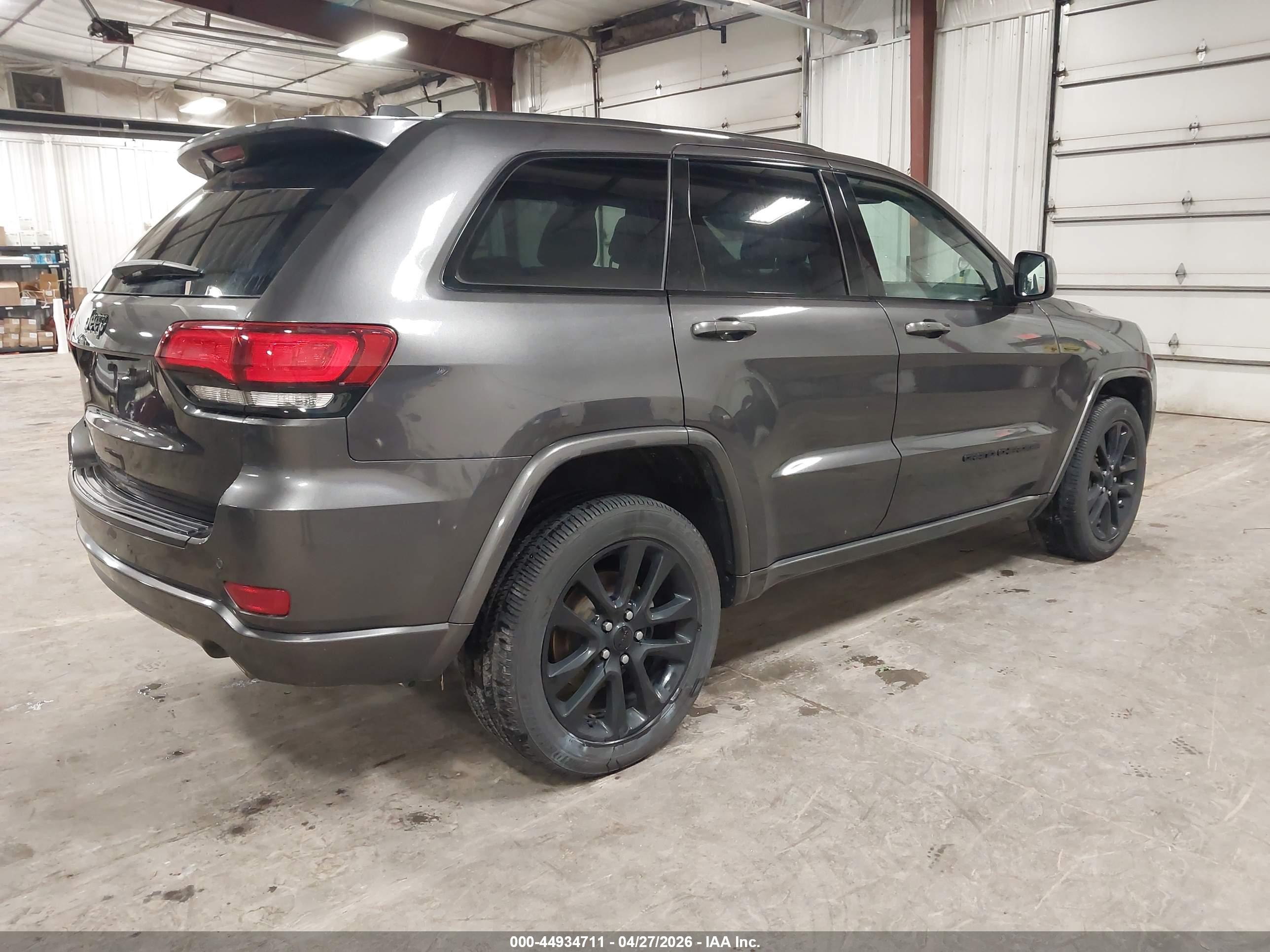 JEEP GRAND image 4