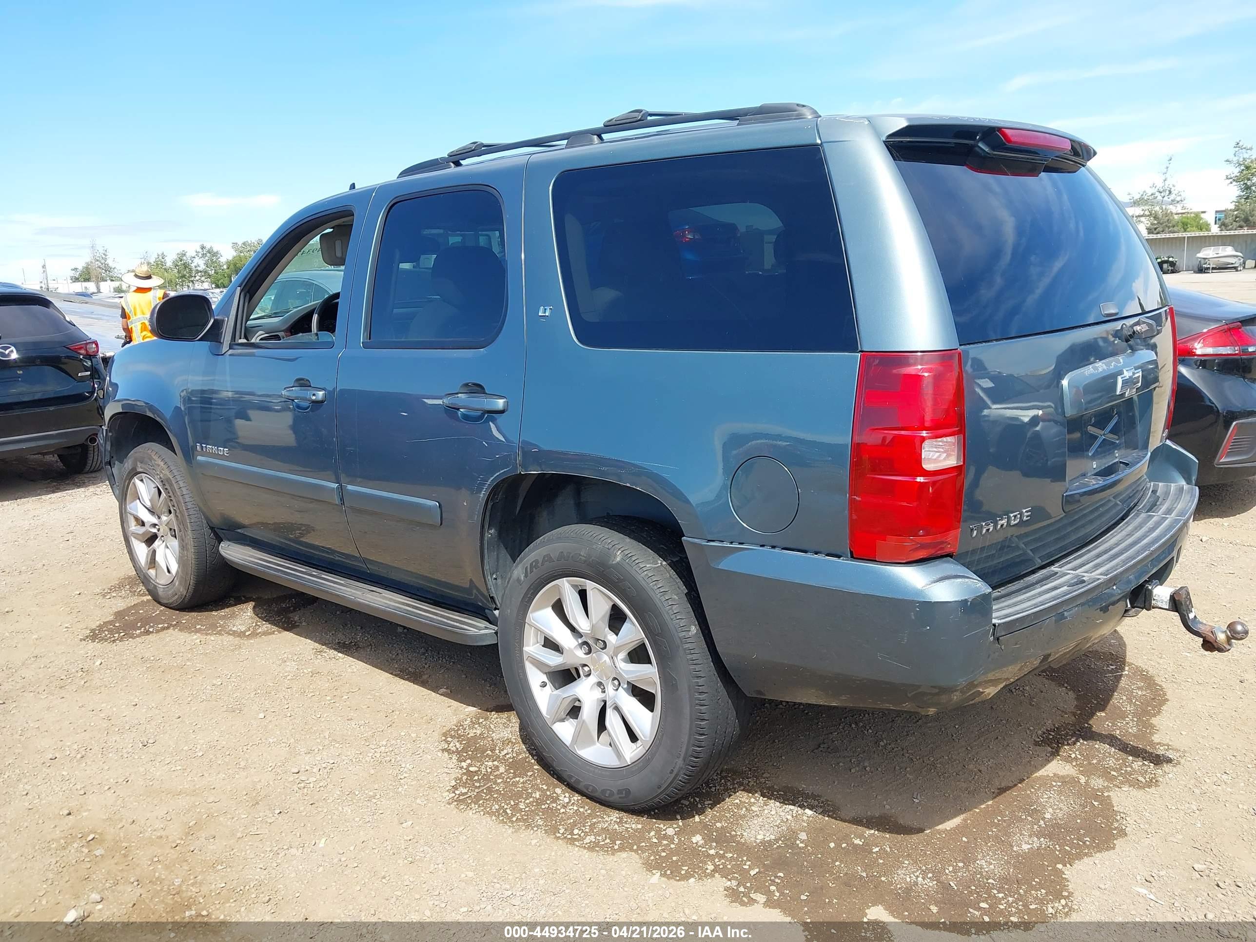 CHEVROLET TAHOE image 3