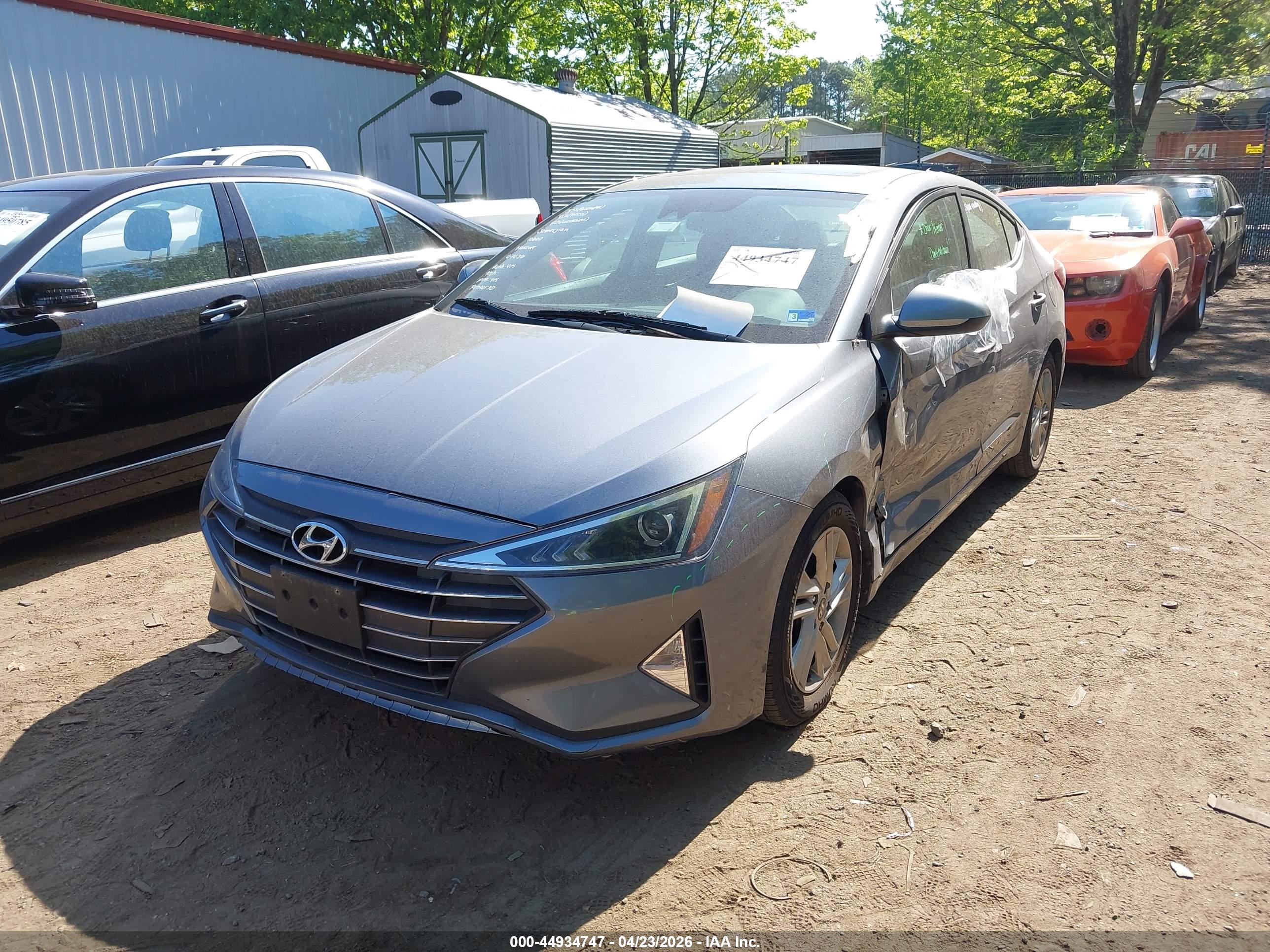 HYUNDAI ELANTRA image 2