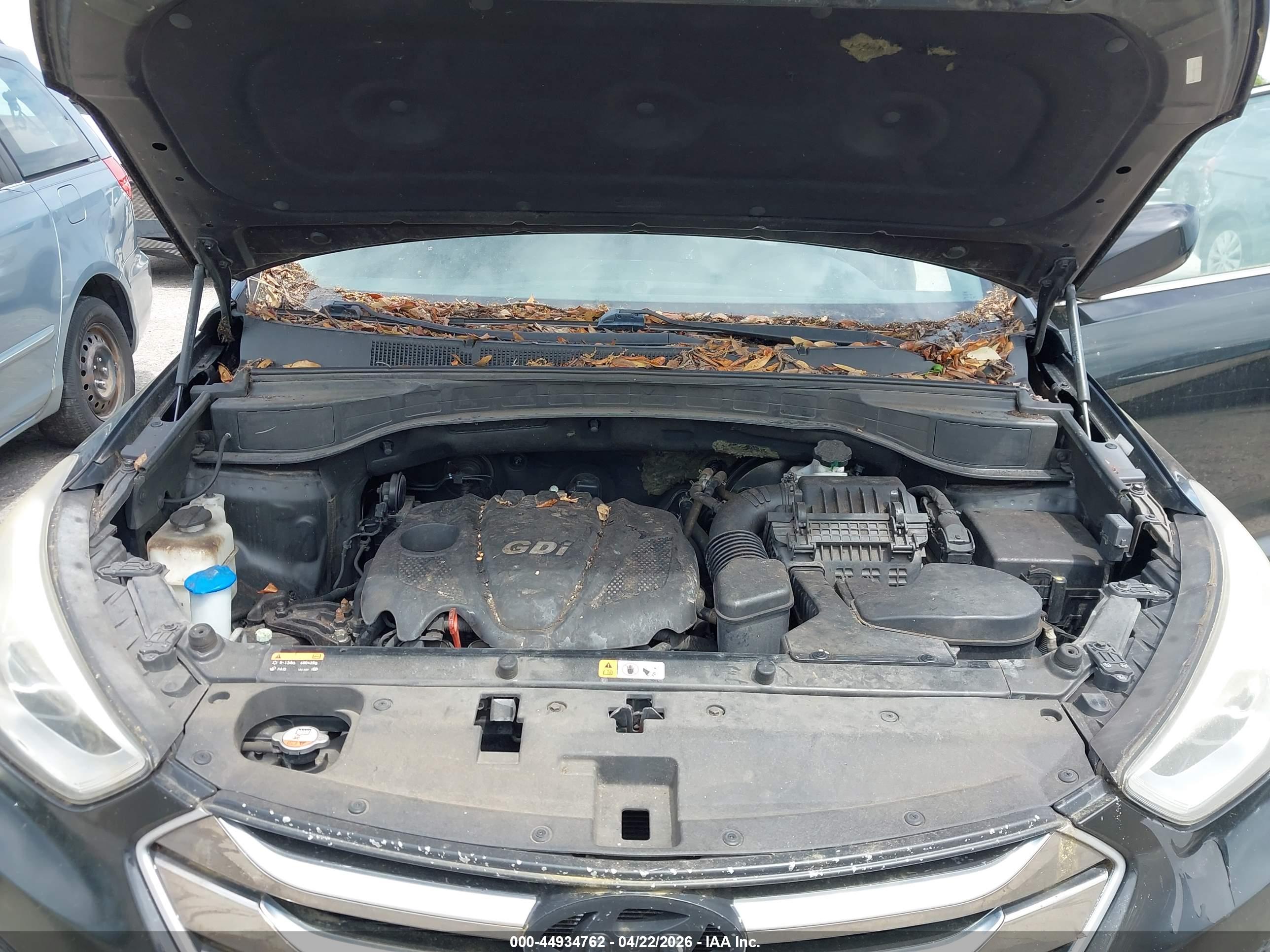 HYUNDAI SANTA image 10