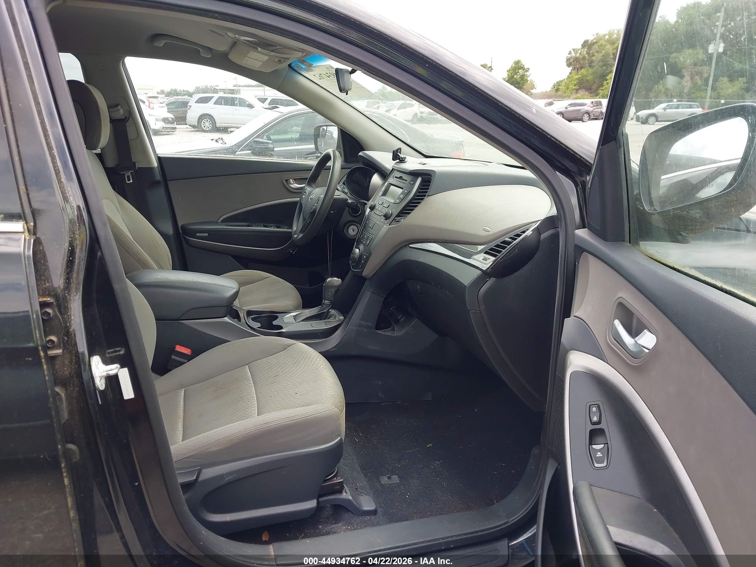 HYUNDAI SANTA image 5