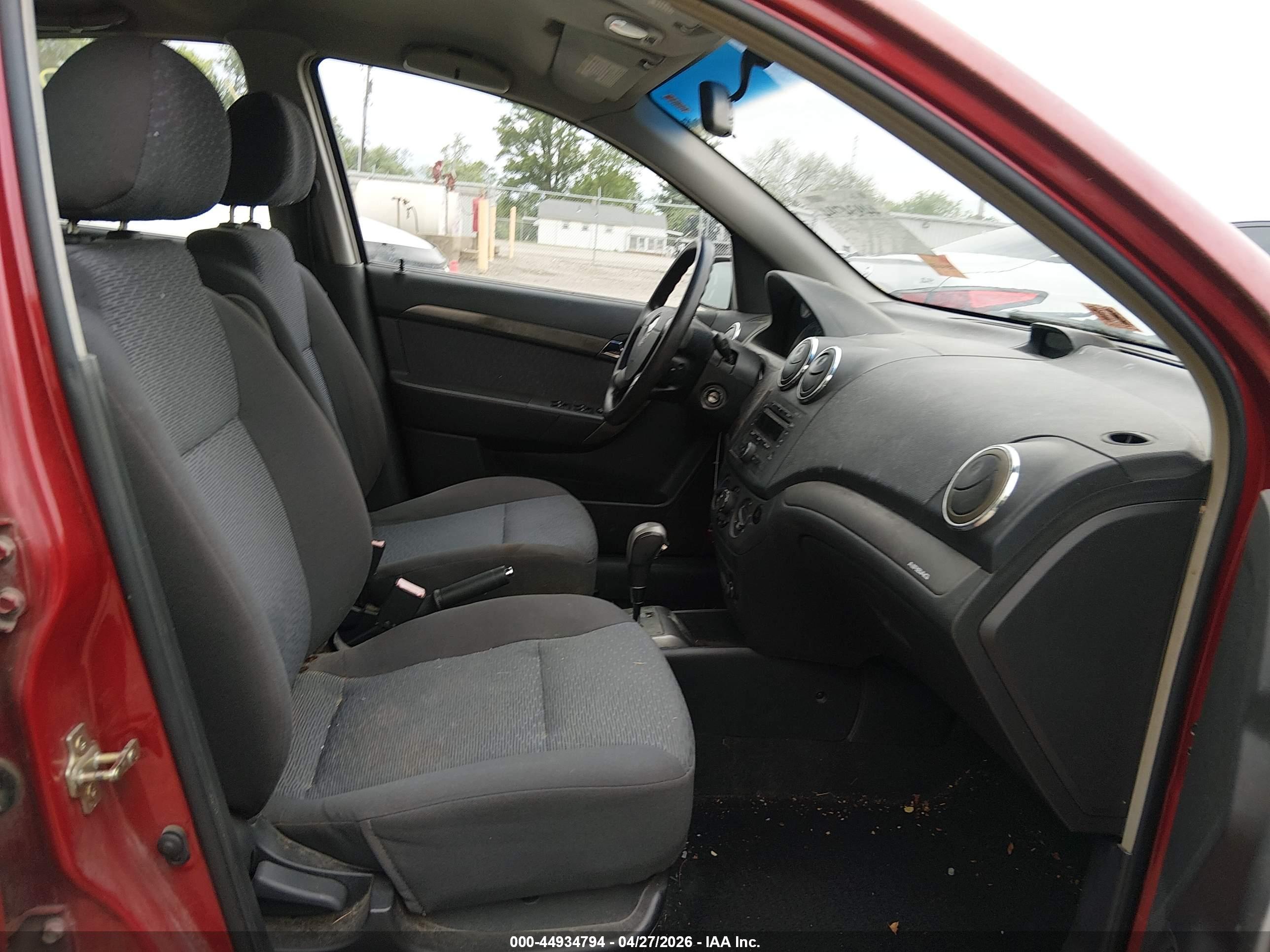 CHEVROLET AVEO image 5