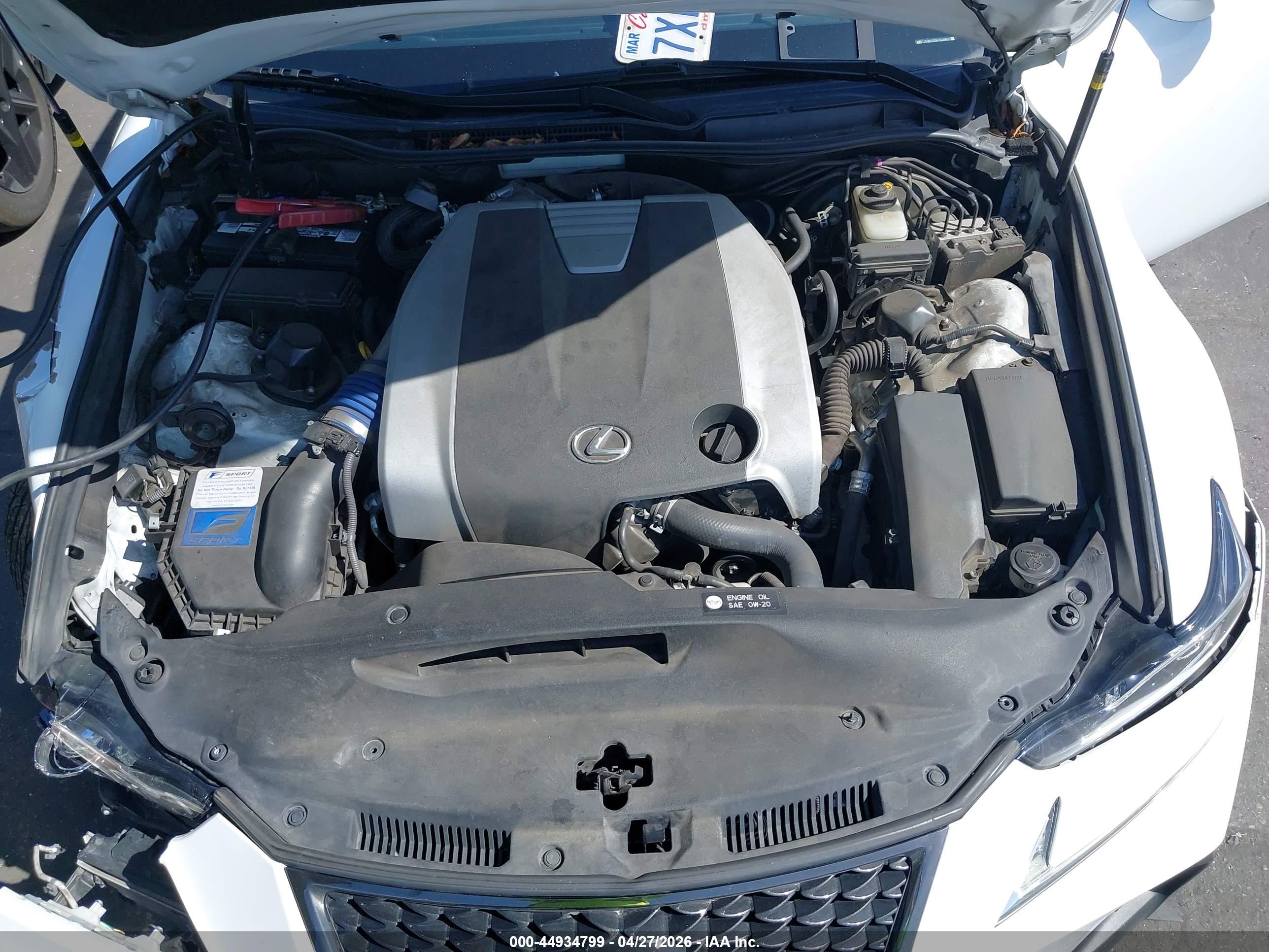 LEXUS IS image 10