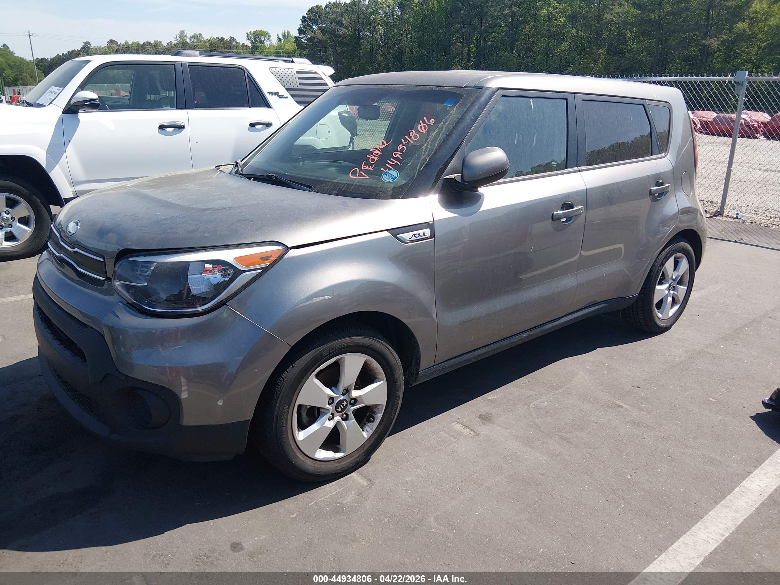 KIA SOUL image 2