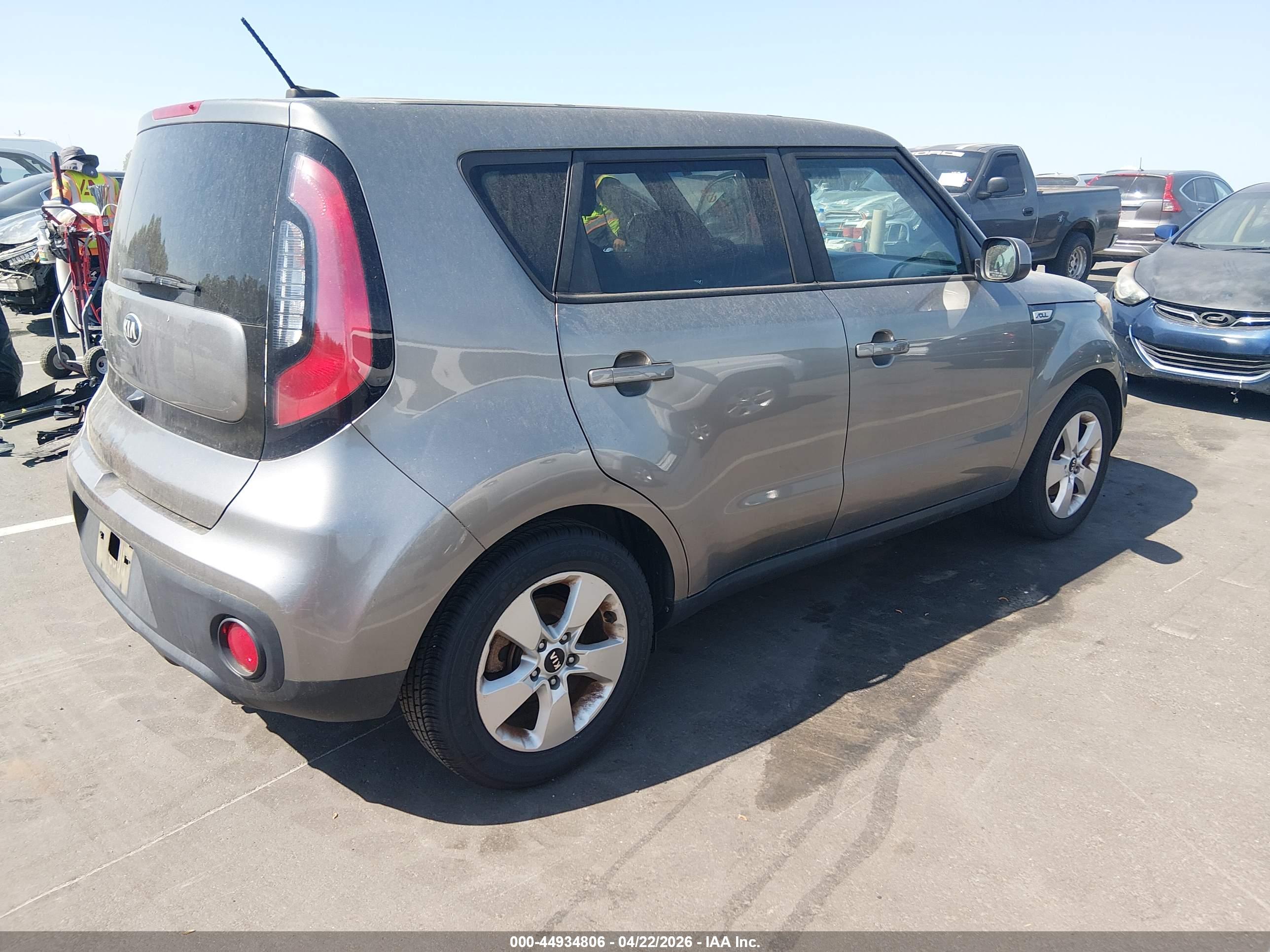 KIA SOUL image 4