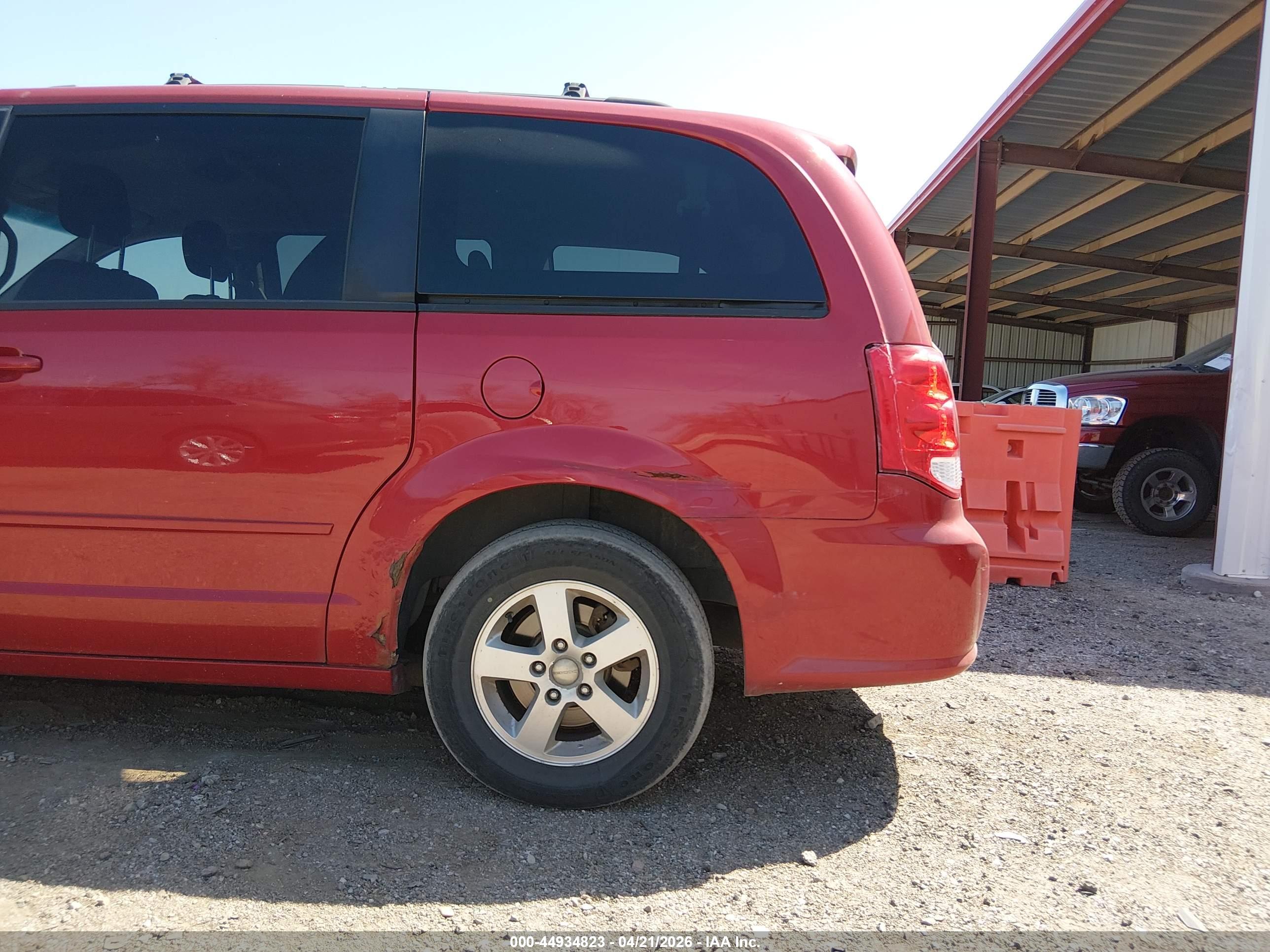 DODGE GRAND image 6