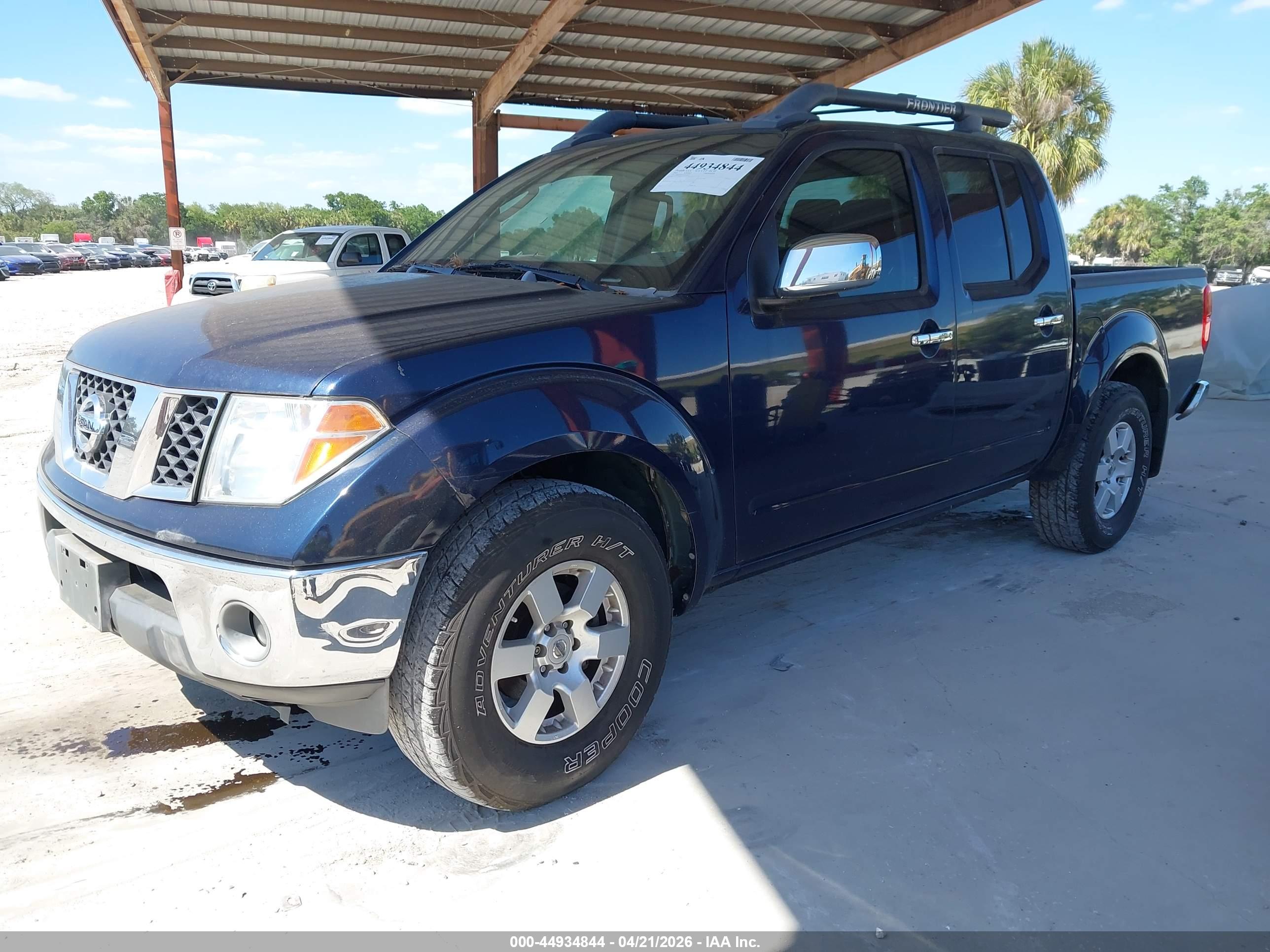 NISSAN FRONTIER image 2